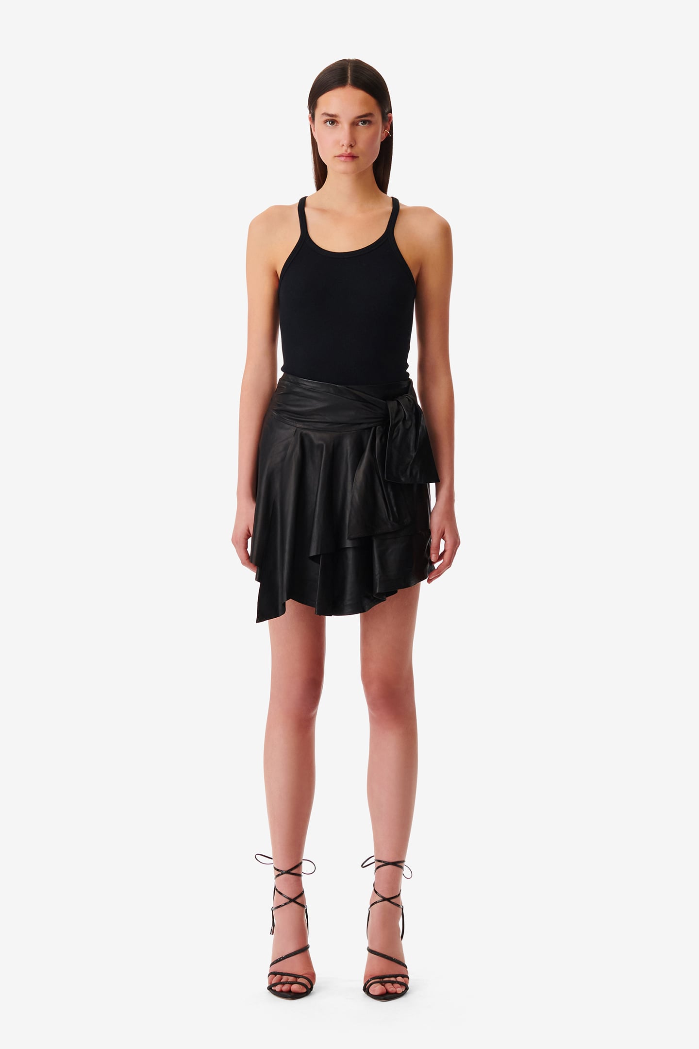 NIKA BLACK 3