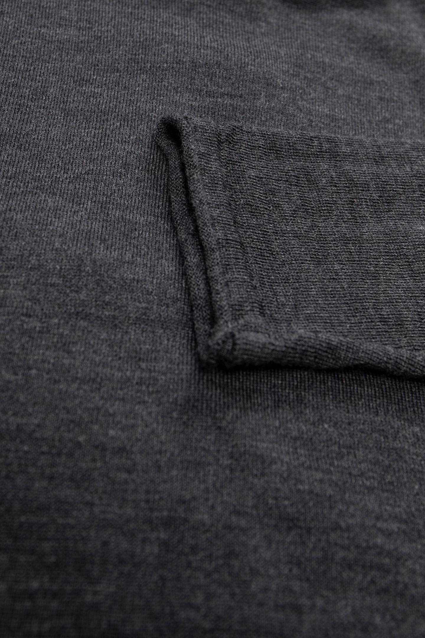 ANTHRACITE TURTLENECK KNIT SWEATER 5