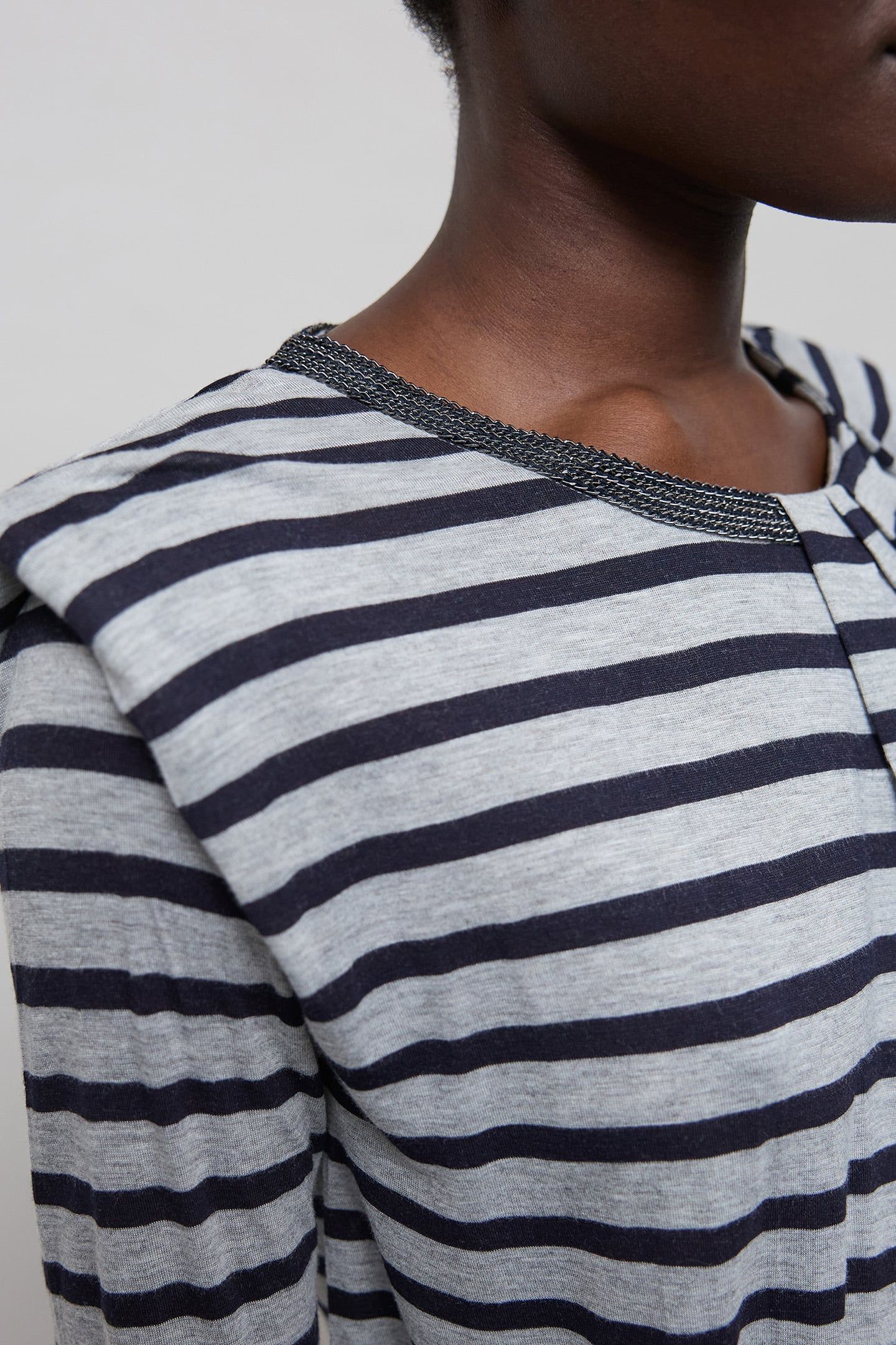 SAILOR T-SHIRT WITH ROUND NECK AND PEARLS 6