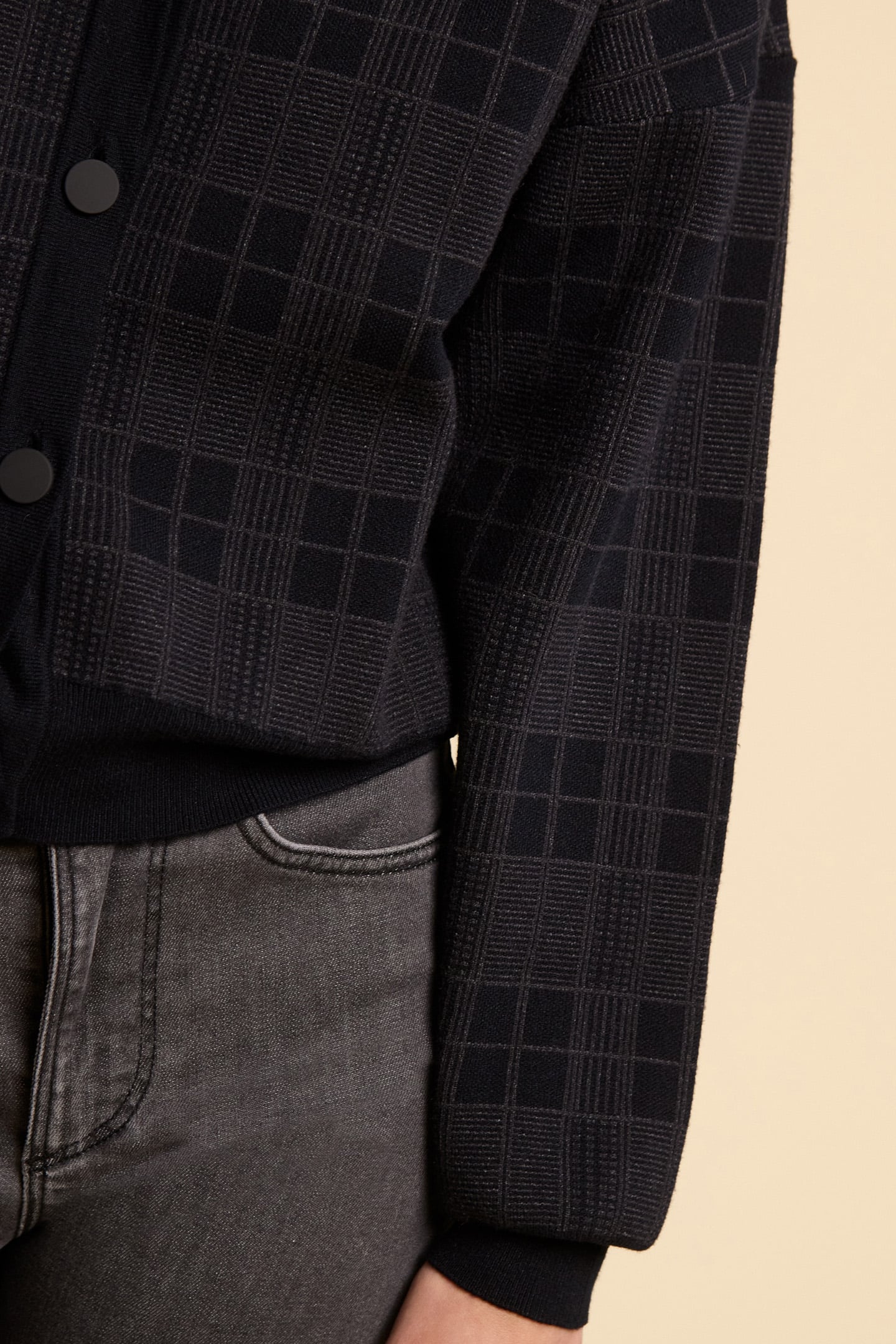 BLACK KNIT CARDIGAN WITH CHECK JACQUARD MOTIF 7