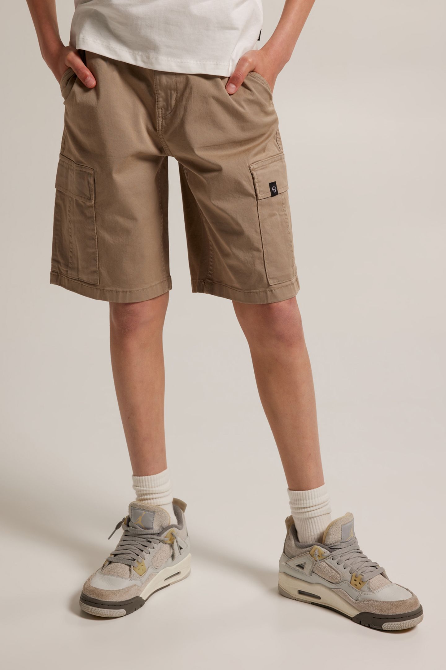 NEO JR KHAKI 1