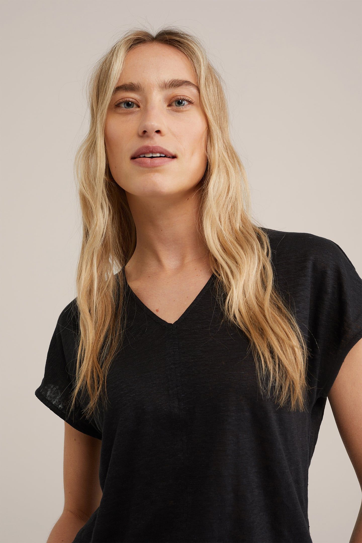 T-SHIRT BLACK 5