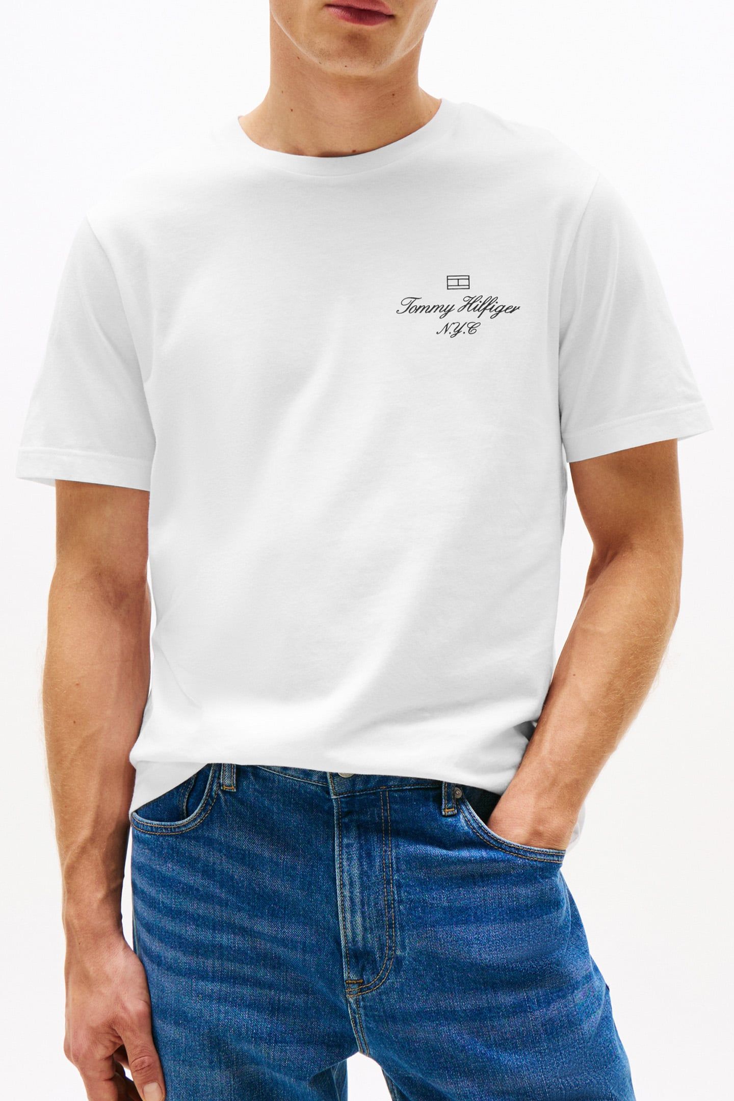 OUTLINE FLAG SCRIPT REGULAR FIT T-SHIRT WHITE 1
