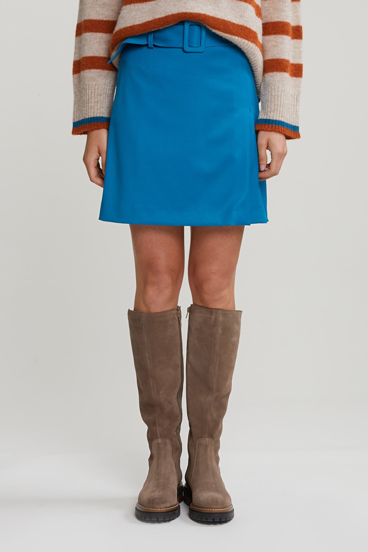 TURQUOISE SHORT BELTED SKIRT 1