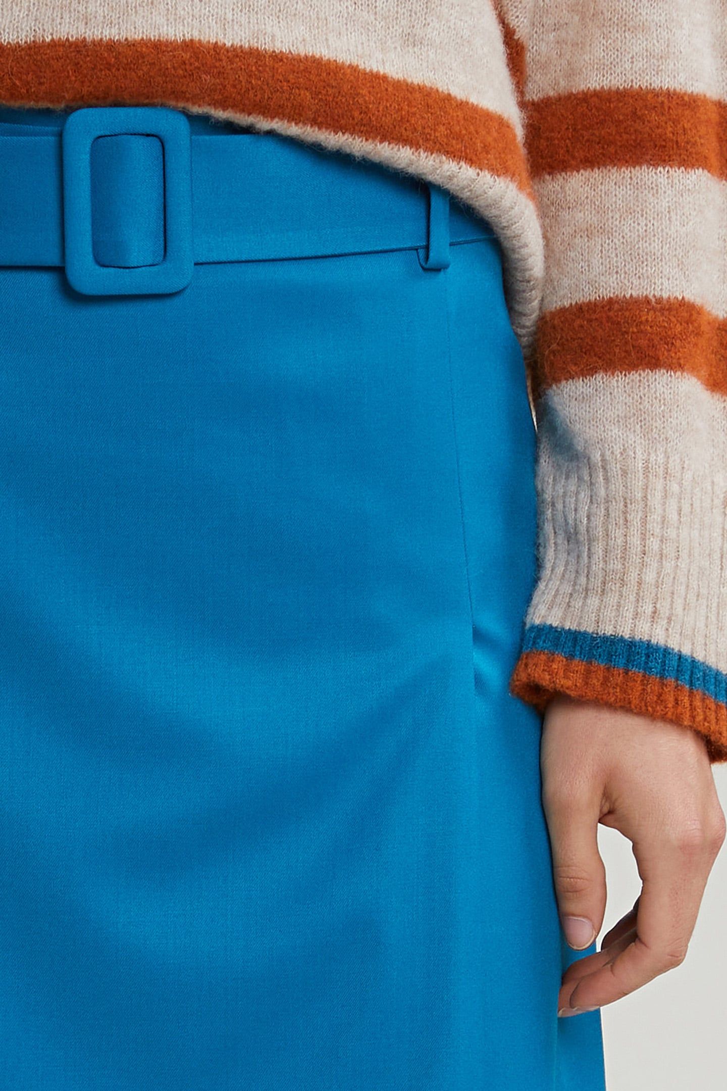 TURQUOISE SHORT BELTED SKIRT 4