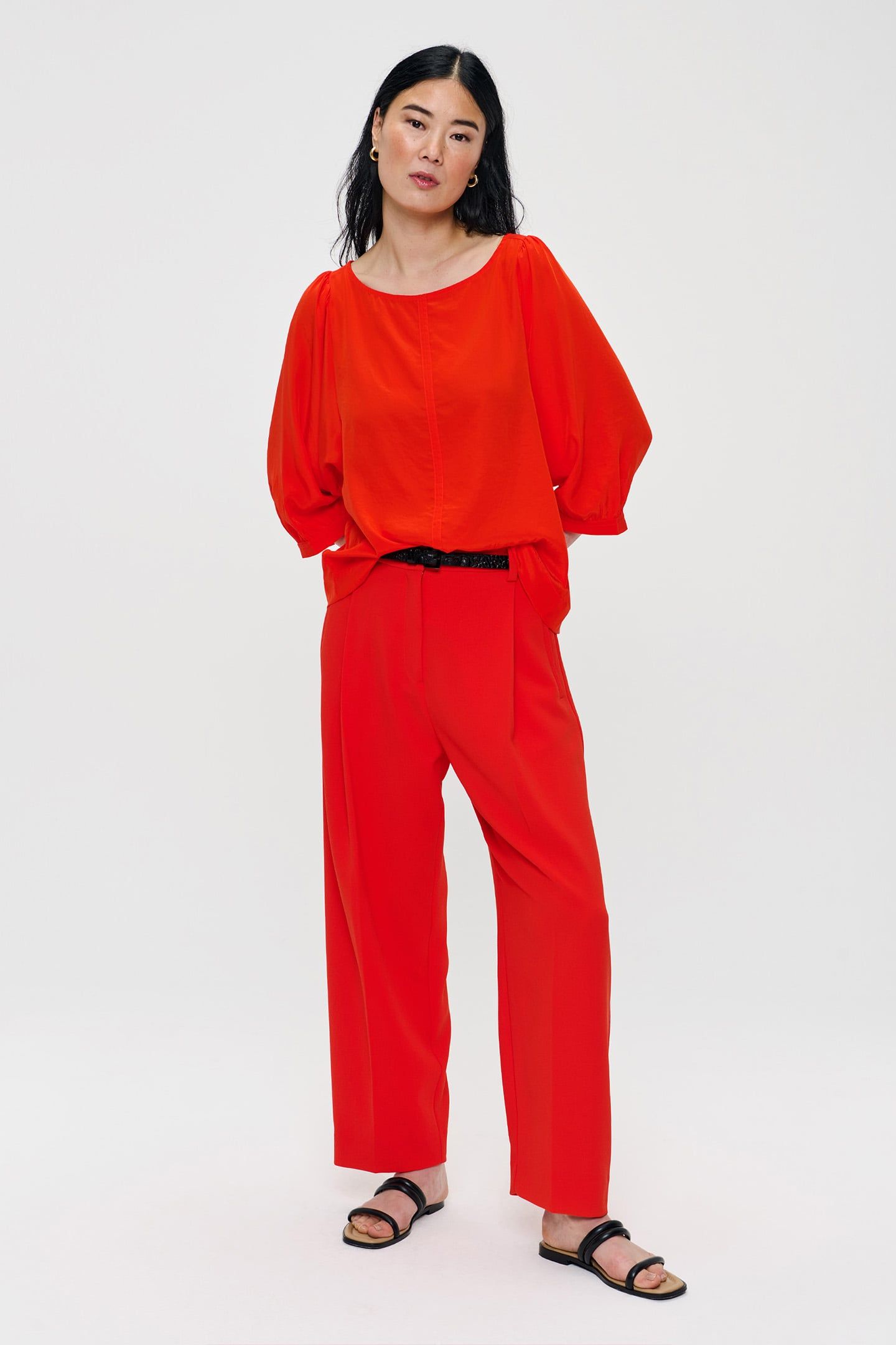 TECHNOSILK PUFF SLEEVE TOP POPPY 4