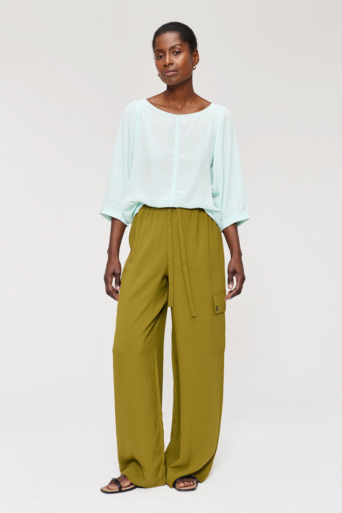 TECHNOSILK PUFF SLEEVE TOP ICE 3