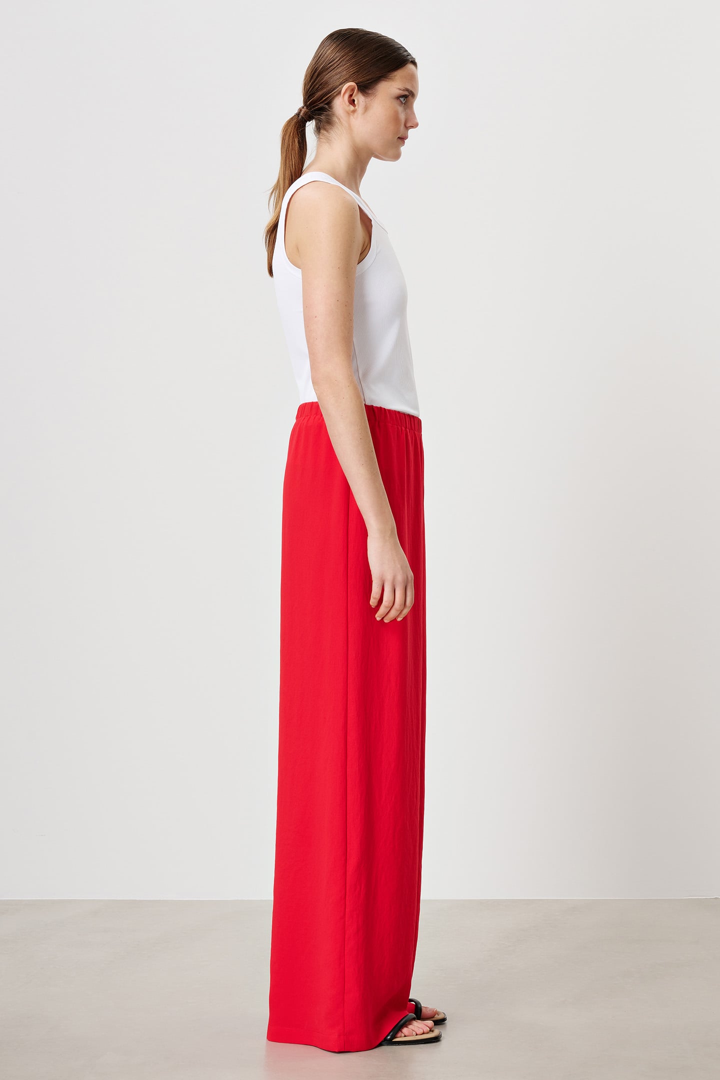 EMBU PANTS RED 3