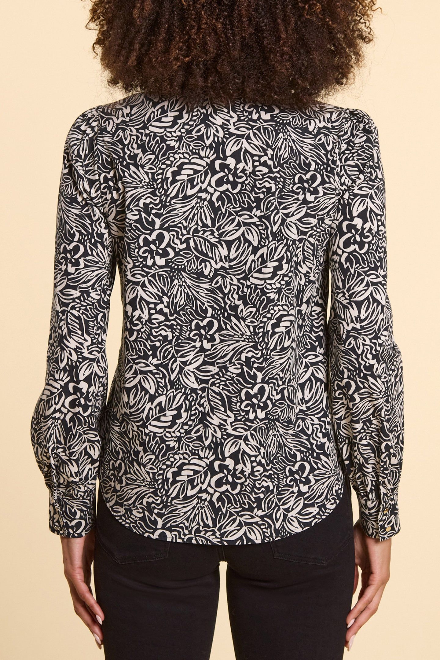 BLACK SHIRT WITH GRAPHIC FLORAL PRINT 2