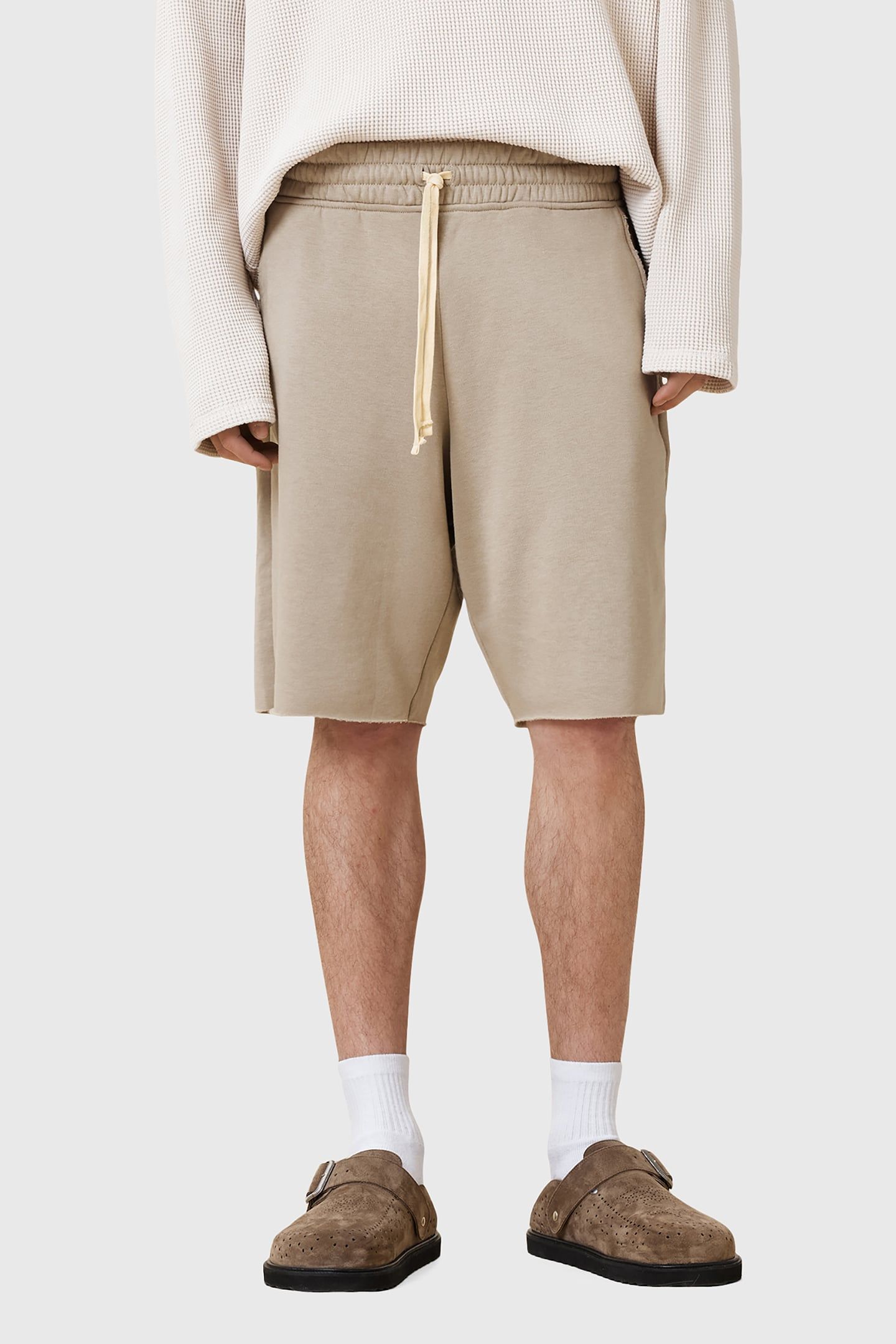 HELIX SWEATSHORT MIRE BROWN 1