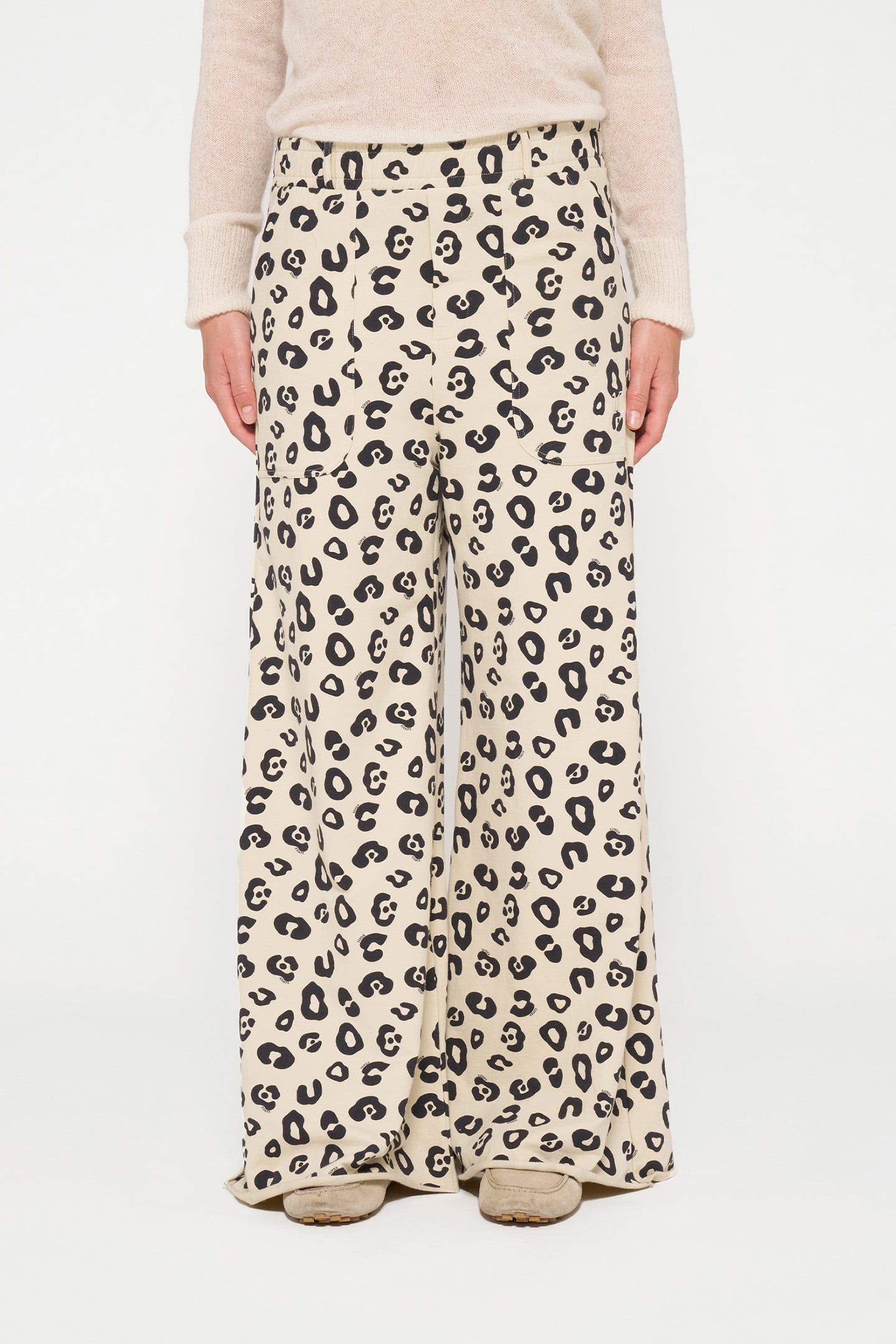WIDE JOGGER LEOPARD OYSTER 1