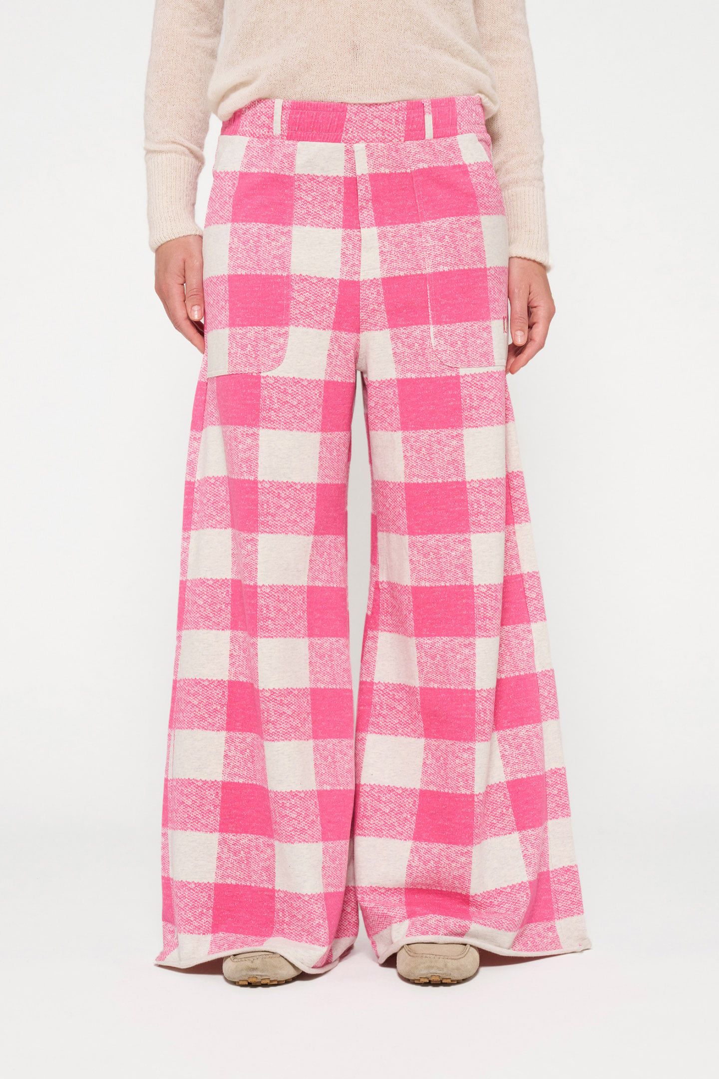 WIDE JOGGER CHECK BRIGHT PINK 1
