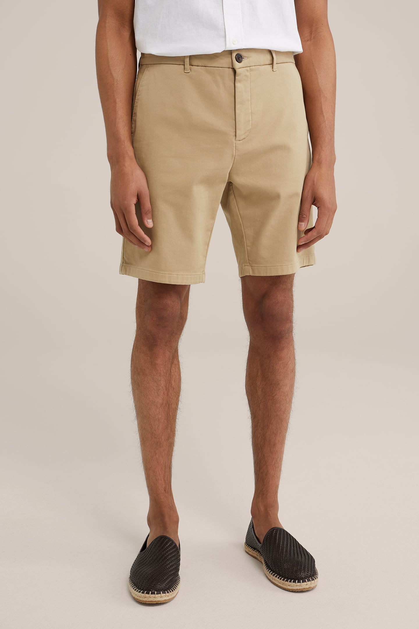 SHORT LIGHT BROWN 1