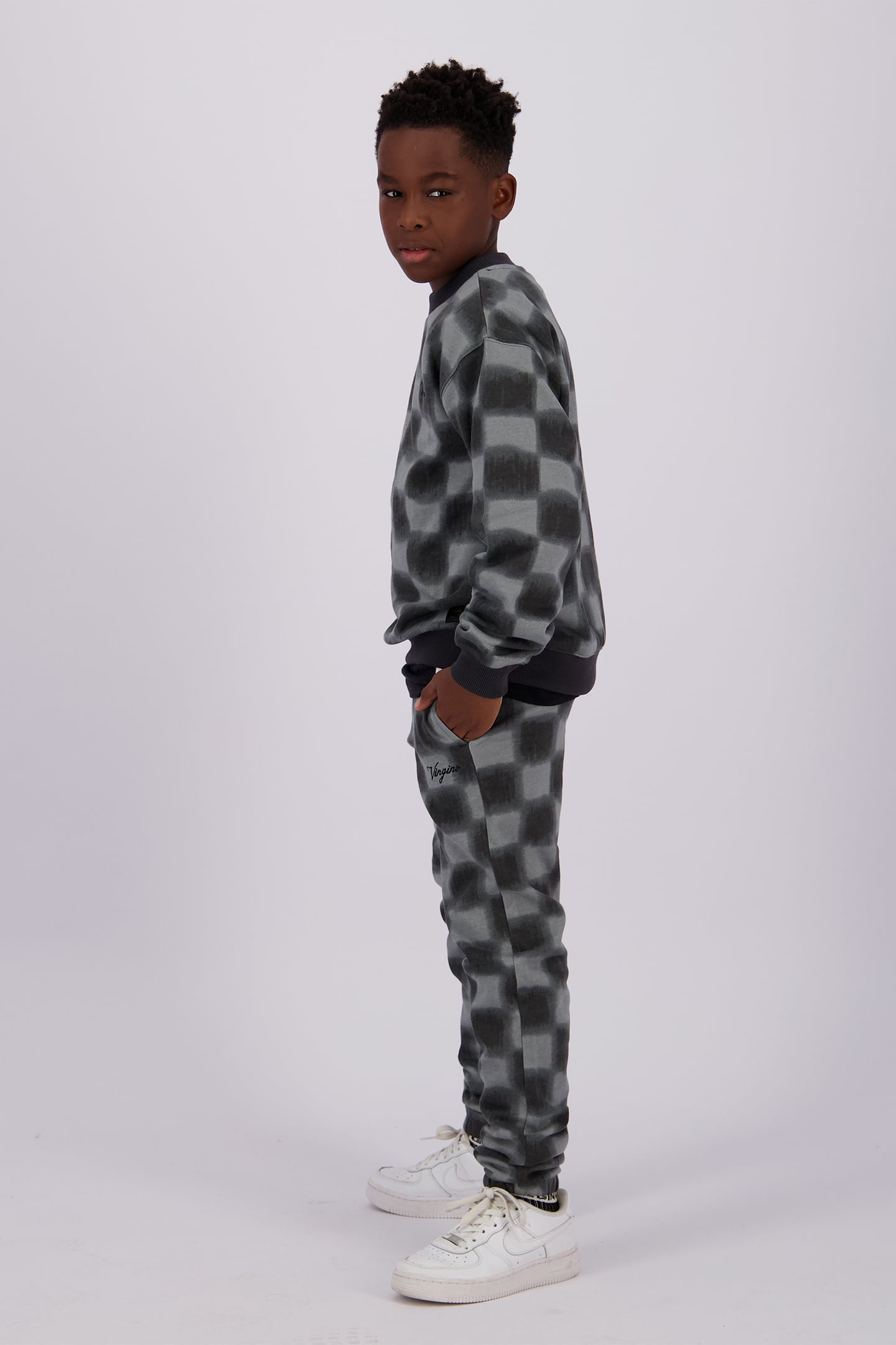 BOYS NACKERD SWEATER DEEP BLACK 5