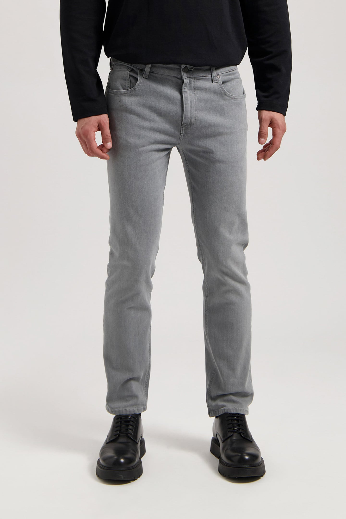 BRYCE MID STRAIGHT LIGHT GREY 1