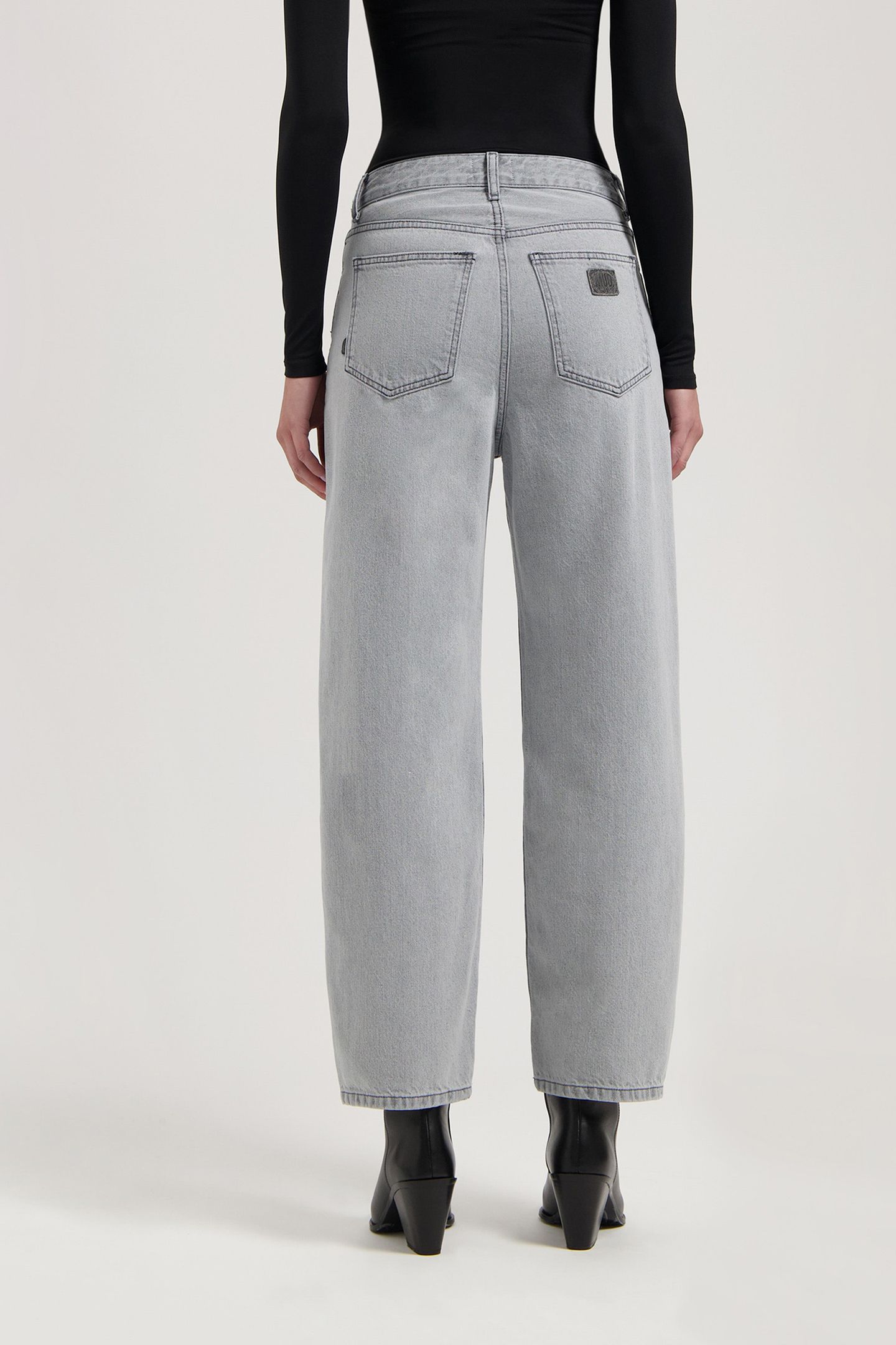 BROOKE HIGH BARREL LIGHT GREY 2
