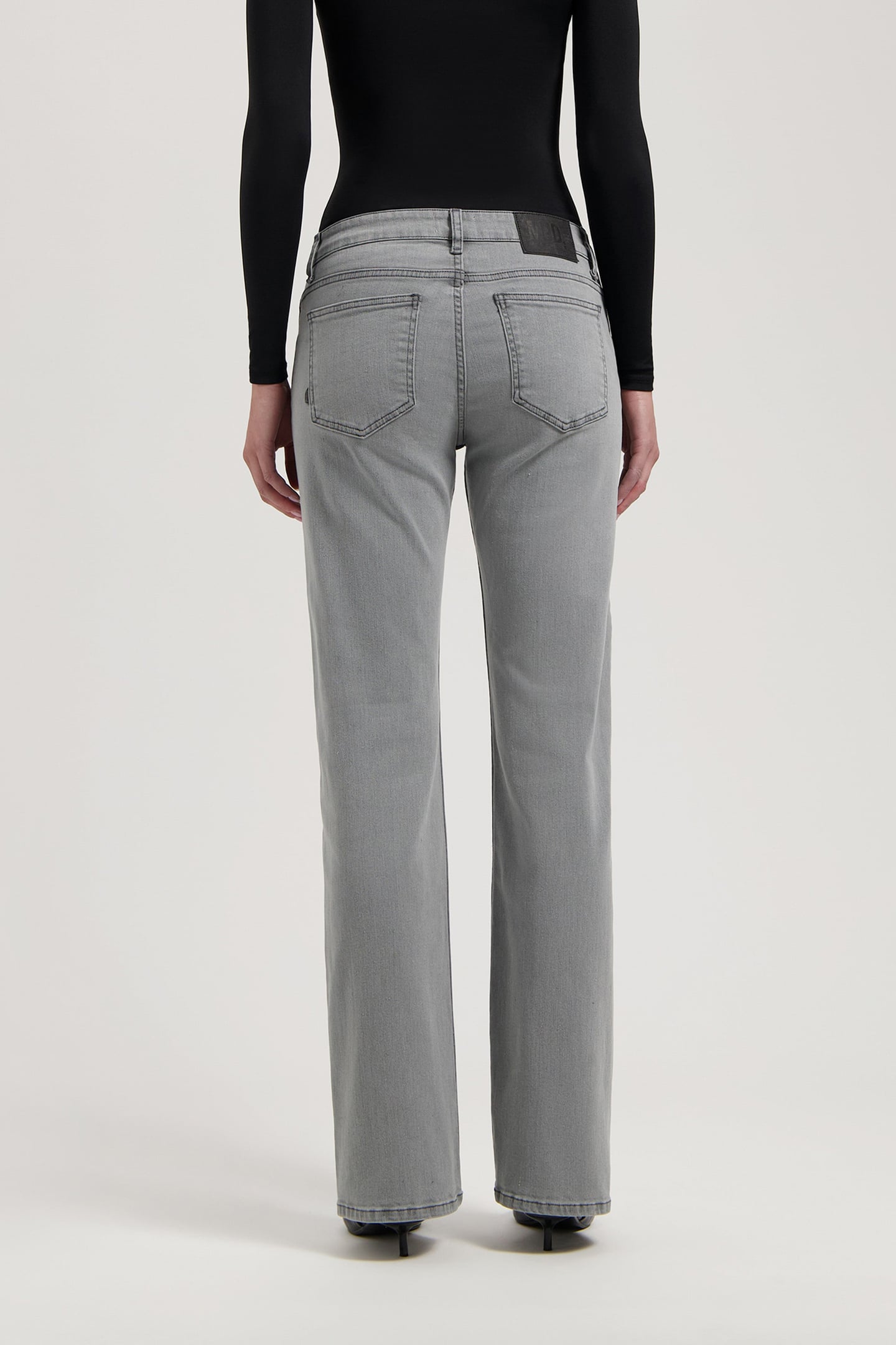 CARRY MID STRAIGHT LIGHT GREY 2