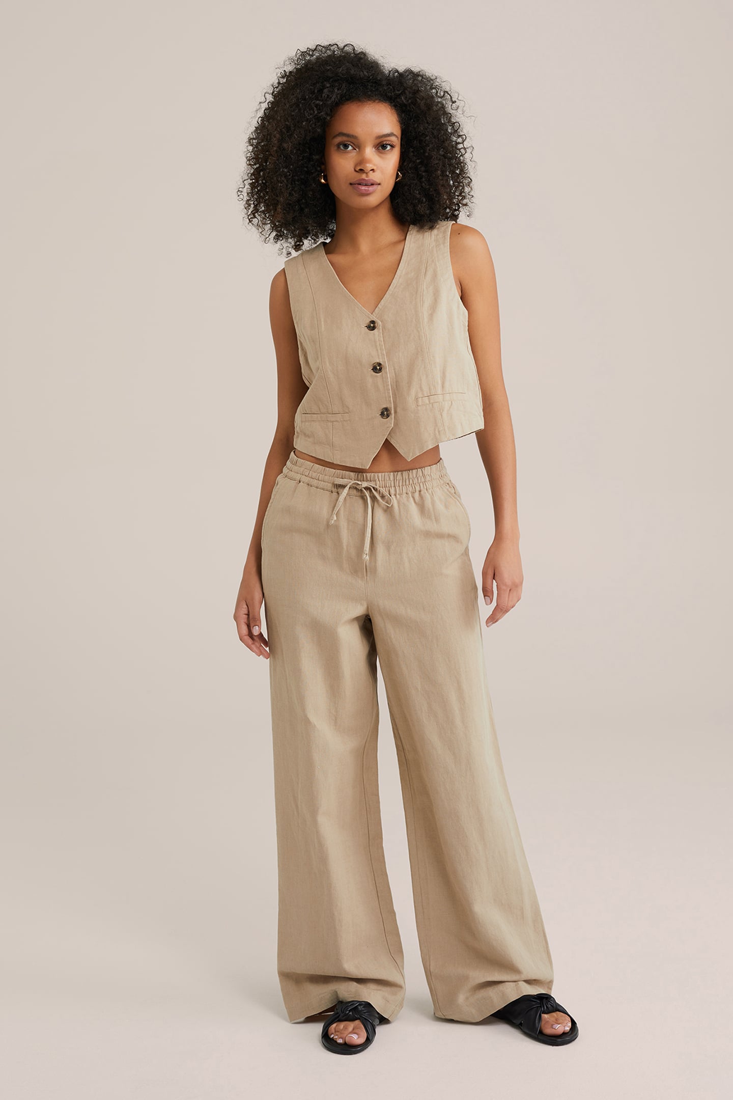 WAISTCOAT BEIGE 3