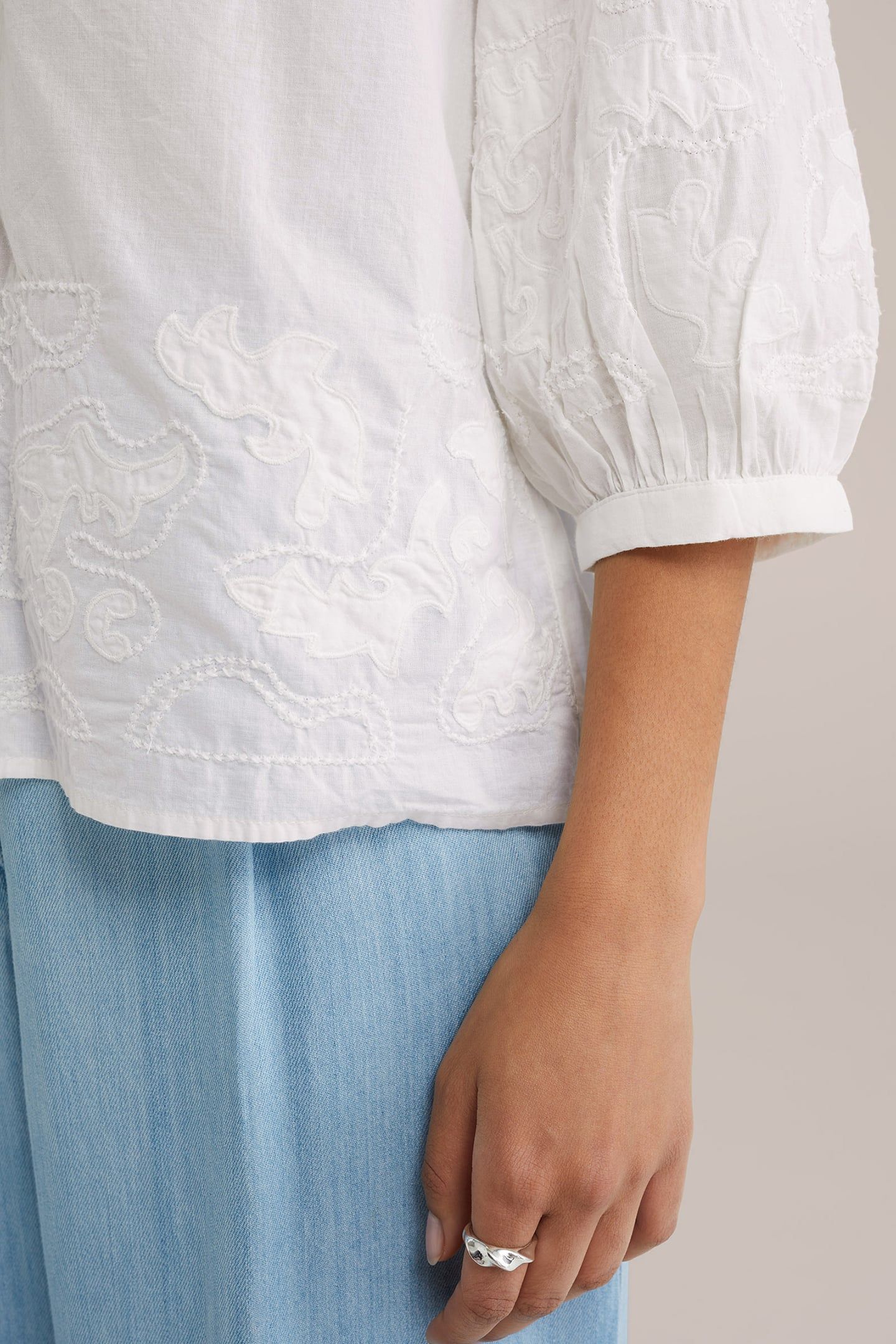 BLOUSE WHITE 5
