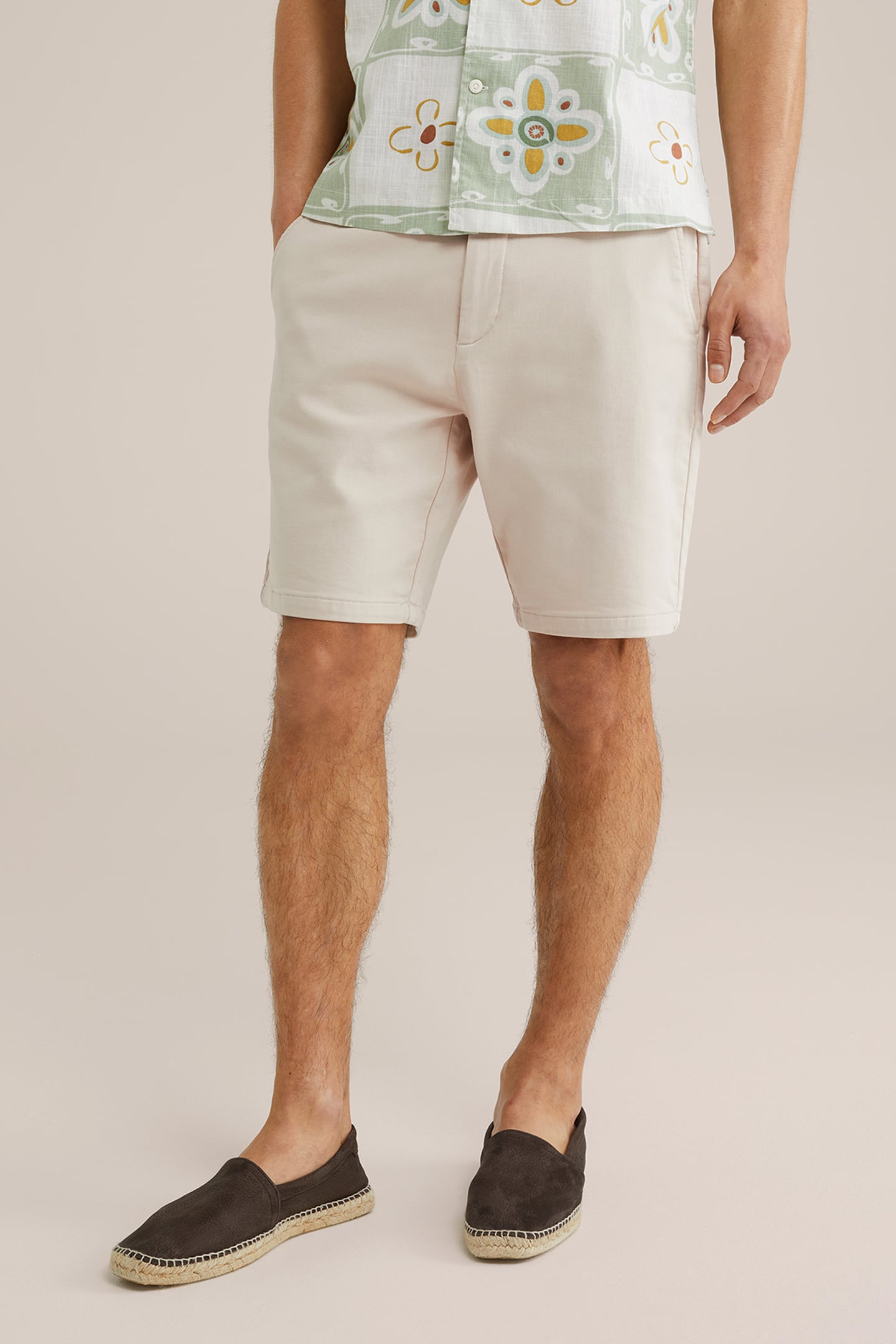 SHORT BEIGE 1