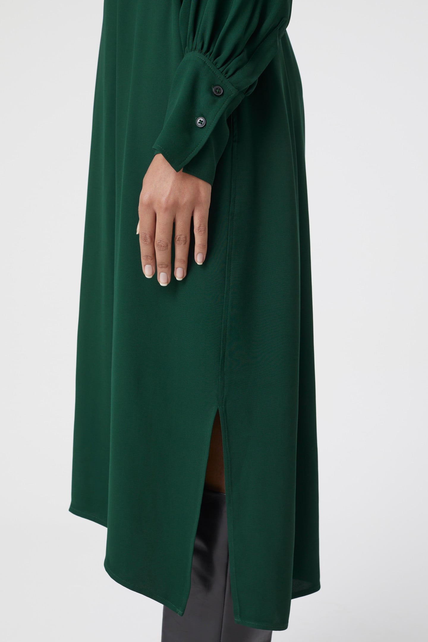 BELTED V NECK DRESS FERN GREEN 5