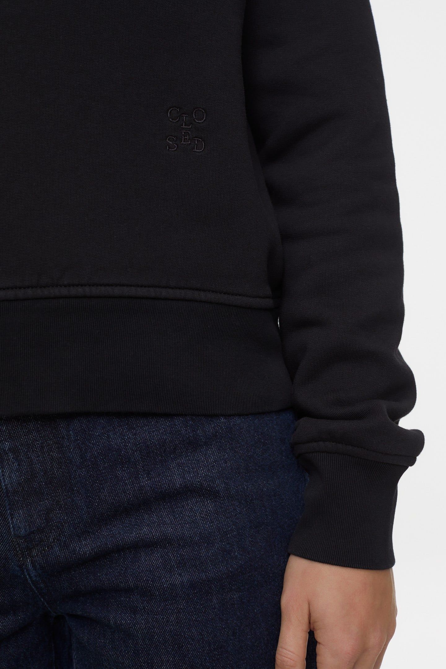 FITTED CREWNECK T-SHIRTS BLACK 6
