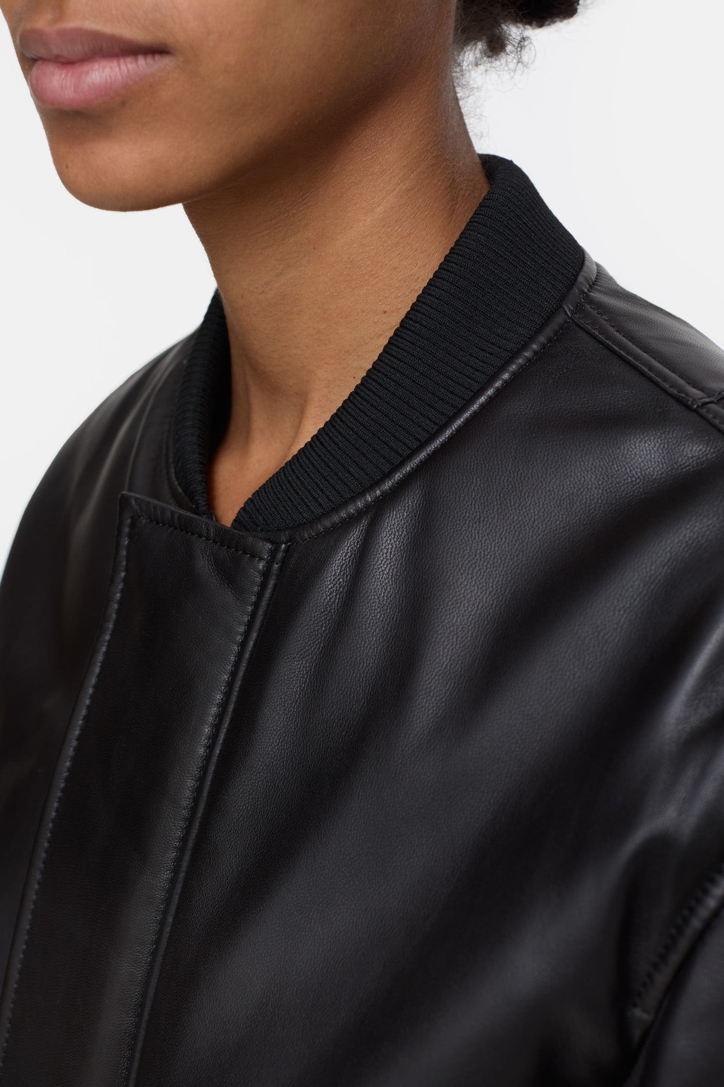 CLASSIC BOMBER BLACK 6