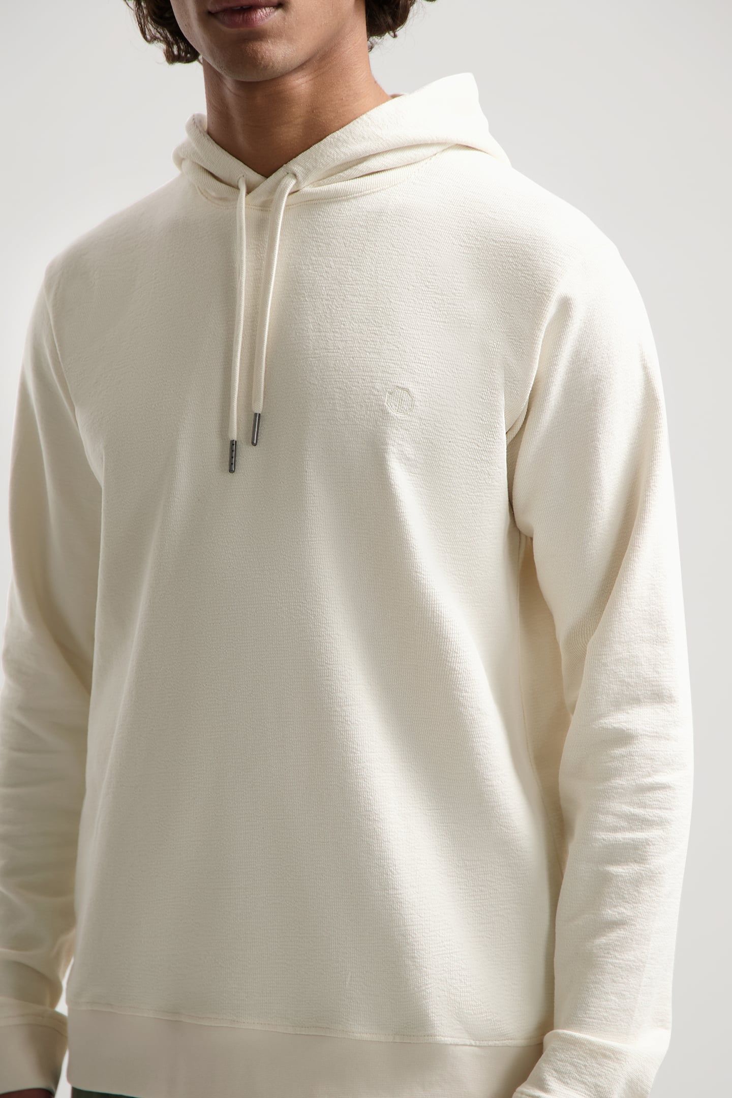 DS-NEWMAN HOODY OFFWHITE 5