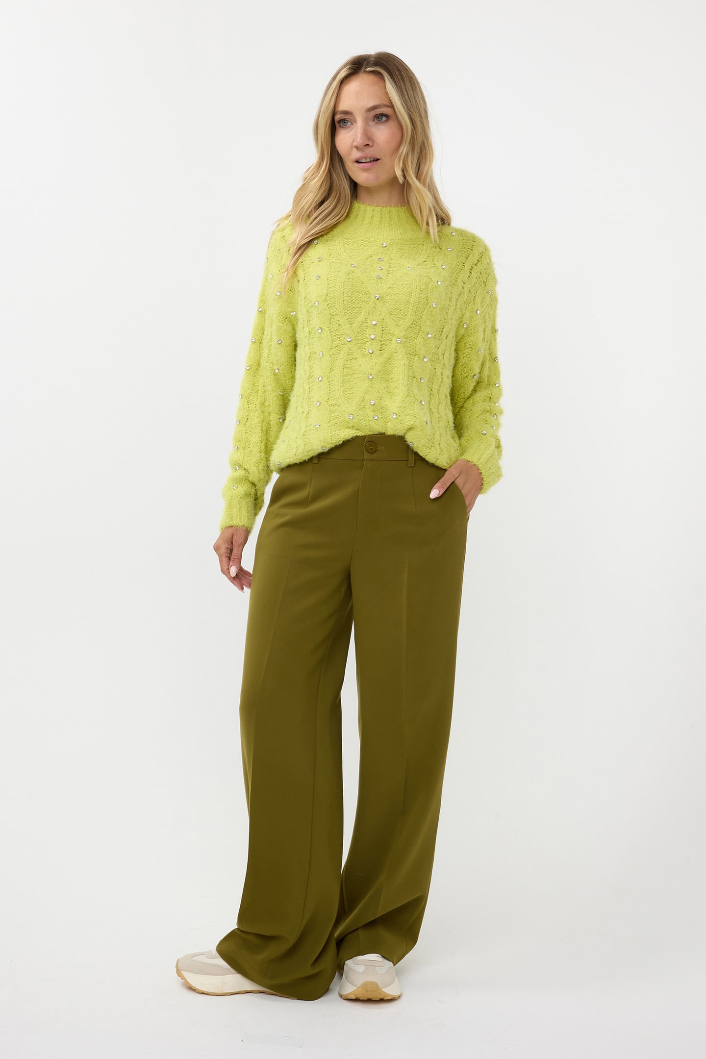 SWEATER CABLE STONES MATCHA GREEN 2