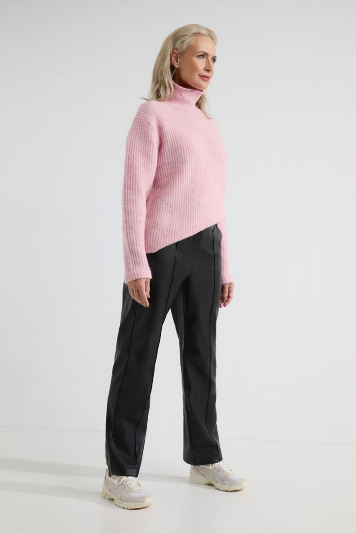 ARWEN PANTS BLACK 2