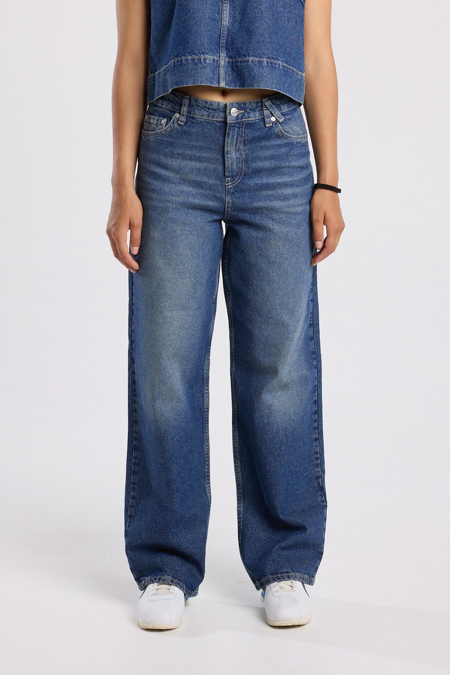 HARTFORD MEDIUM BLUE 1
