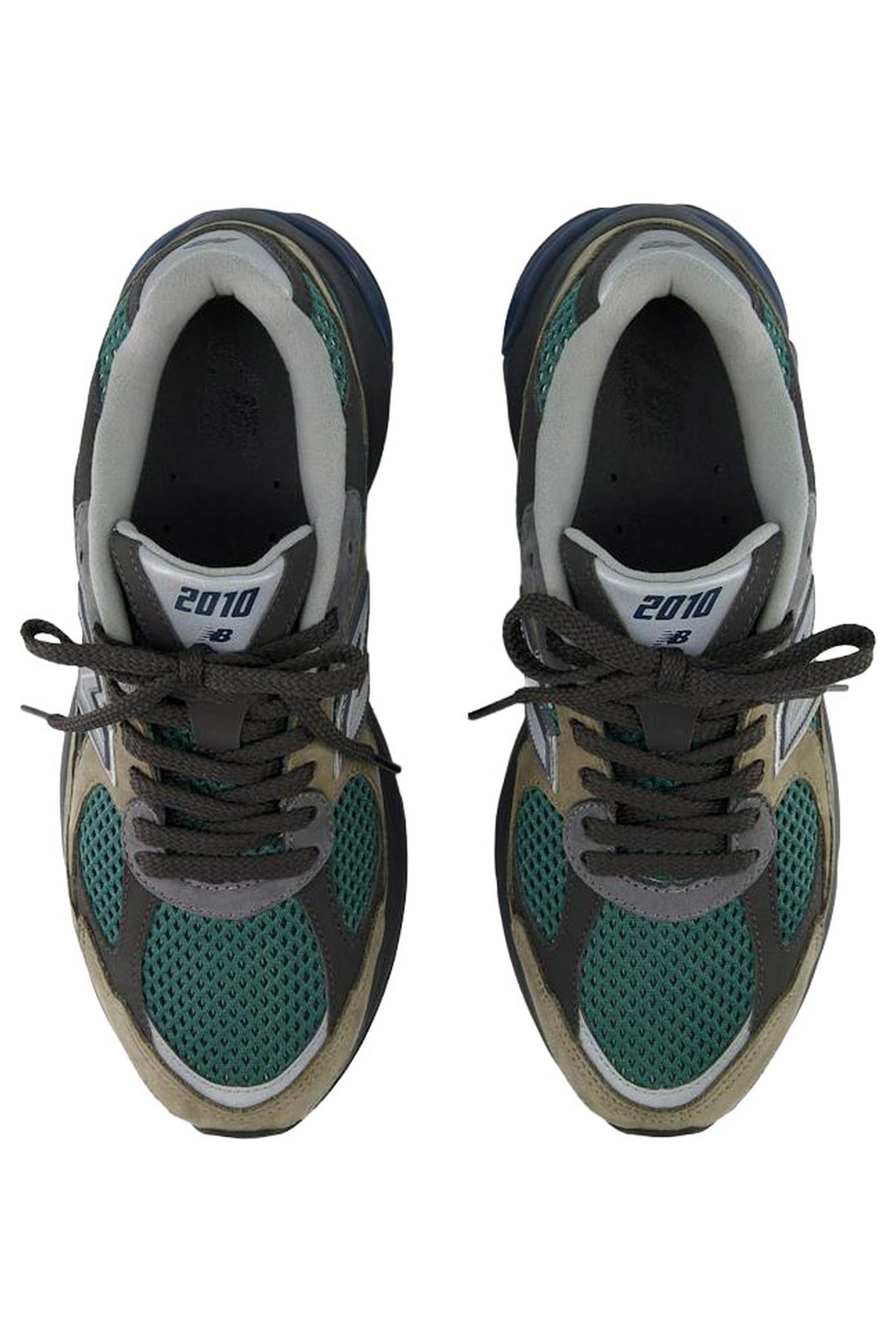 NEW BALANCE – 2010 3
