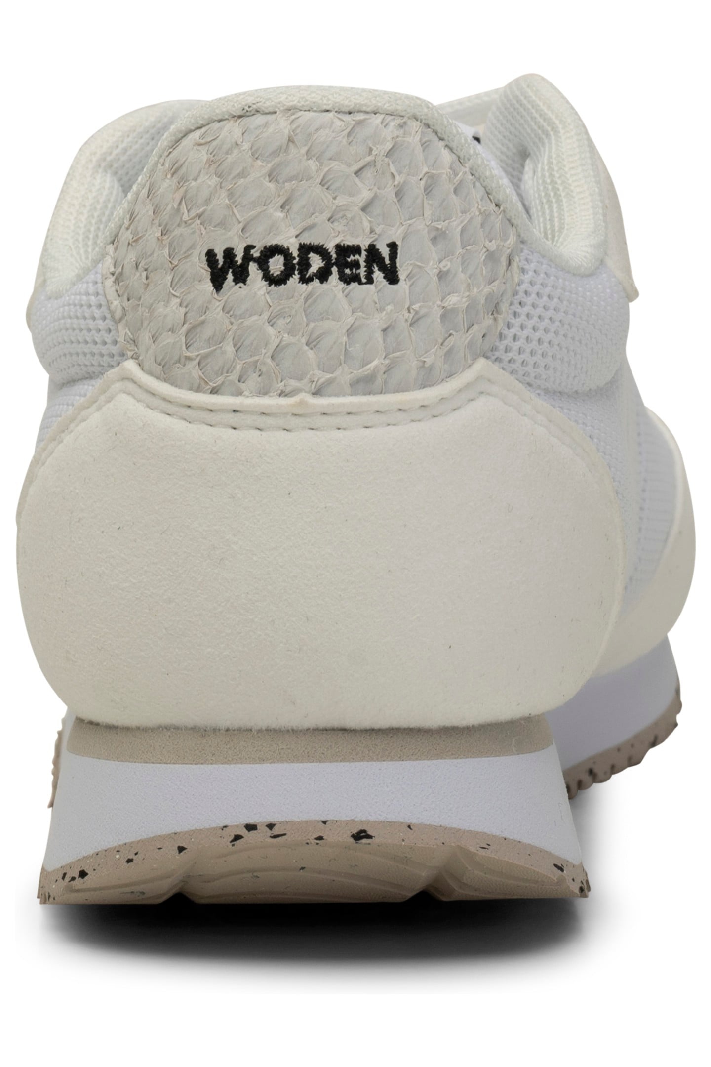 SIGNE WHITE 7