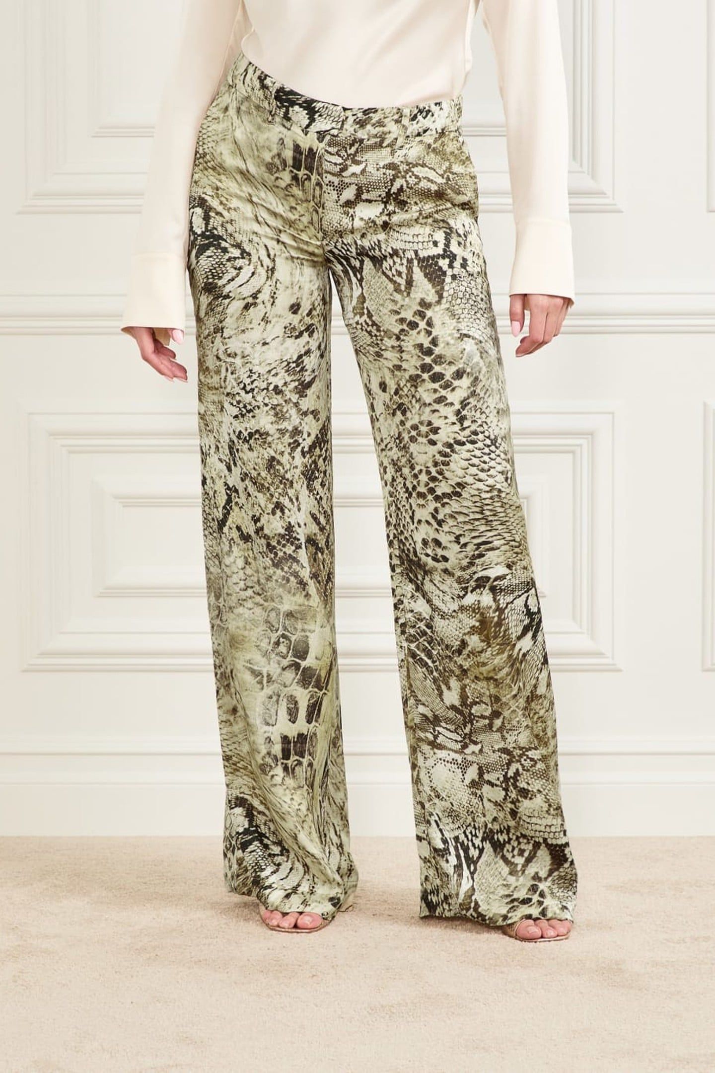 MARCIANO BY GUESS GISELLE STRAIGHT PAN JUMBLE SKIN PRINT 1