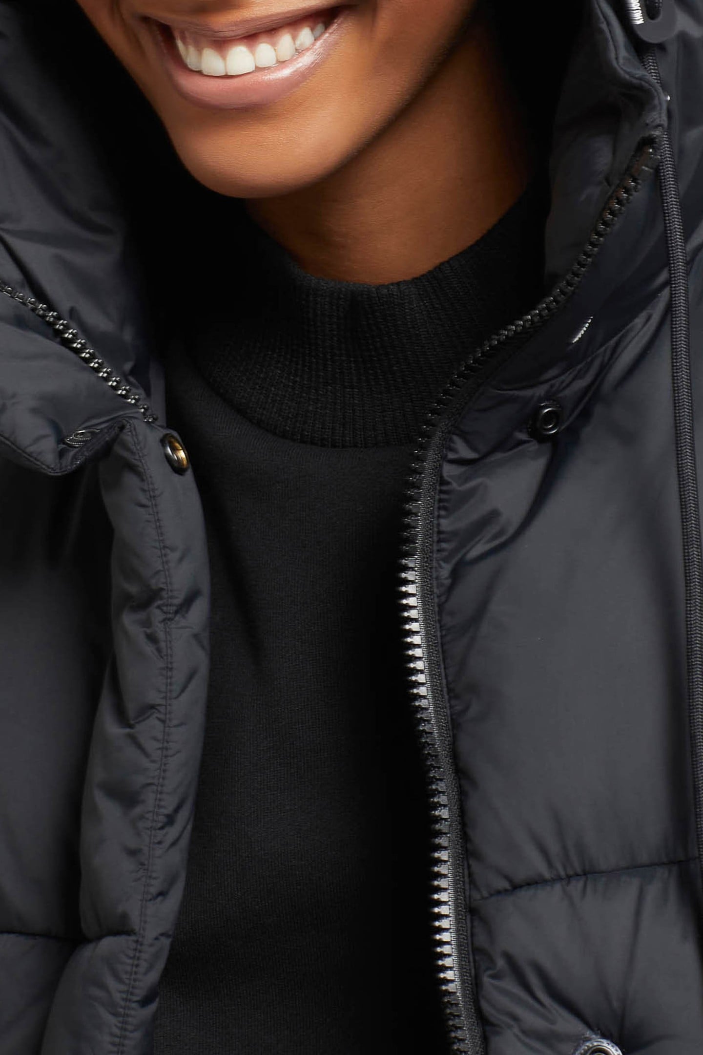 LAMERA BLACK 7