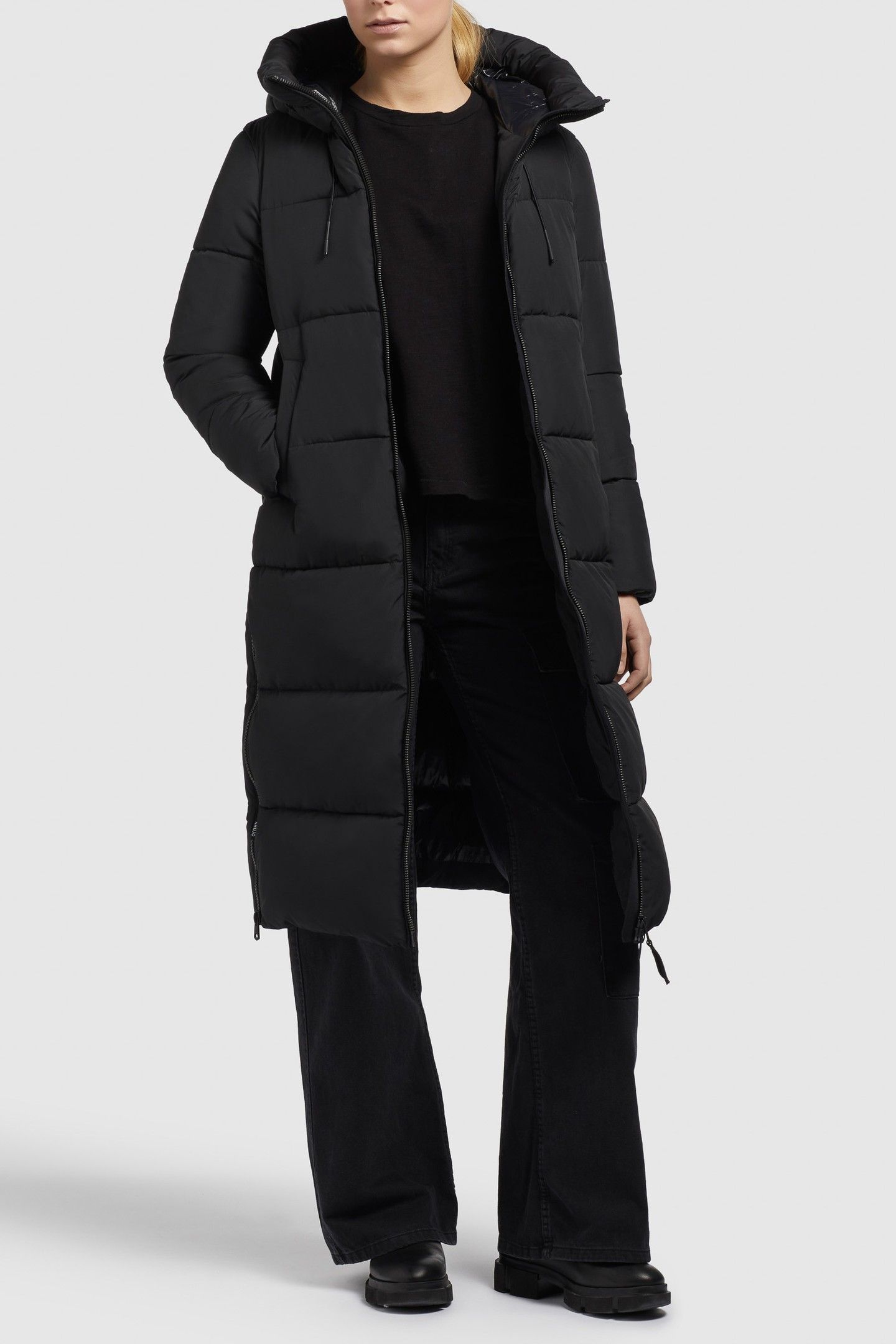 MIRI BLACK 5