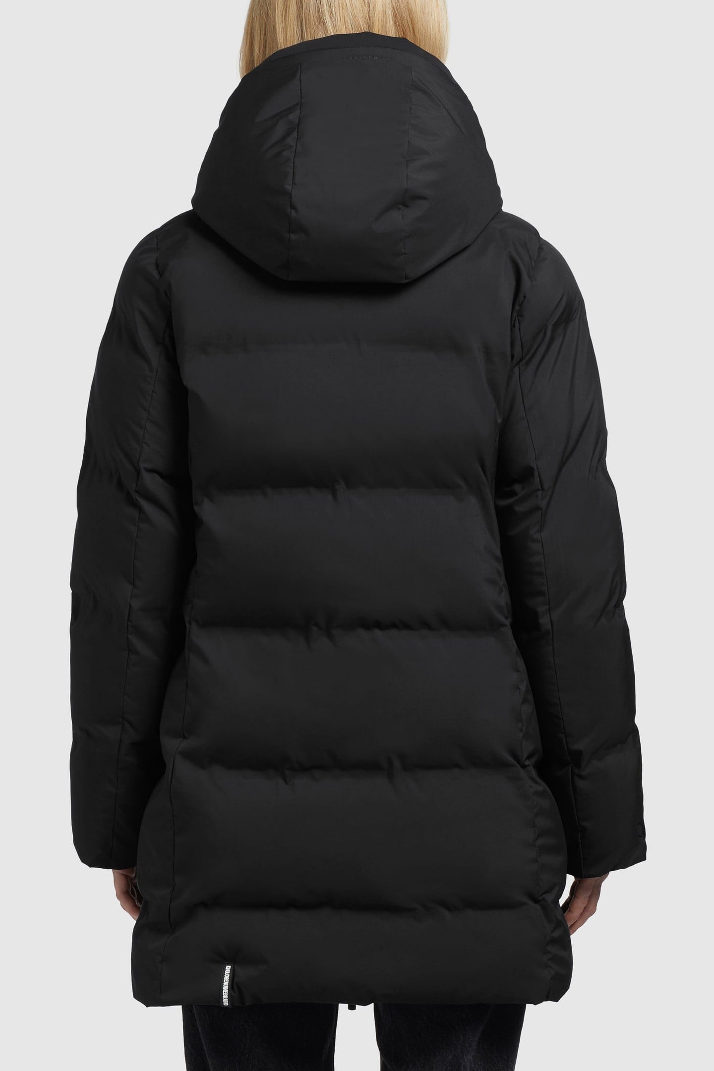 TANARE2 BLACK 2