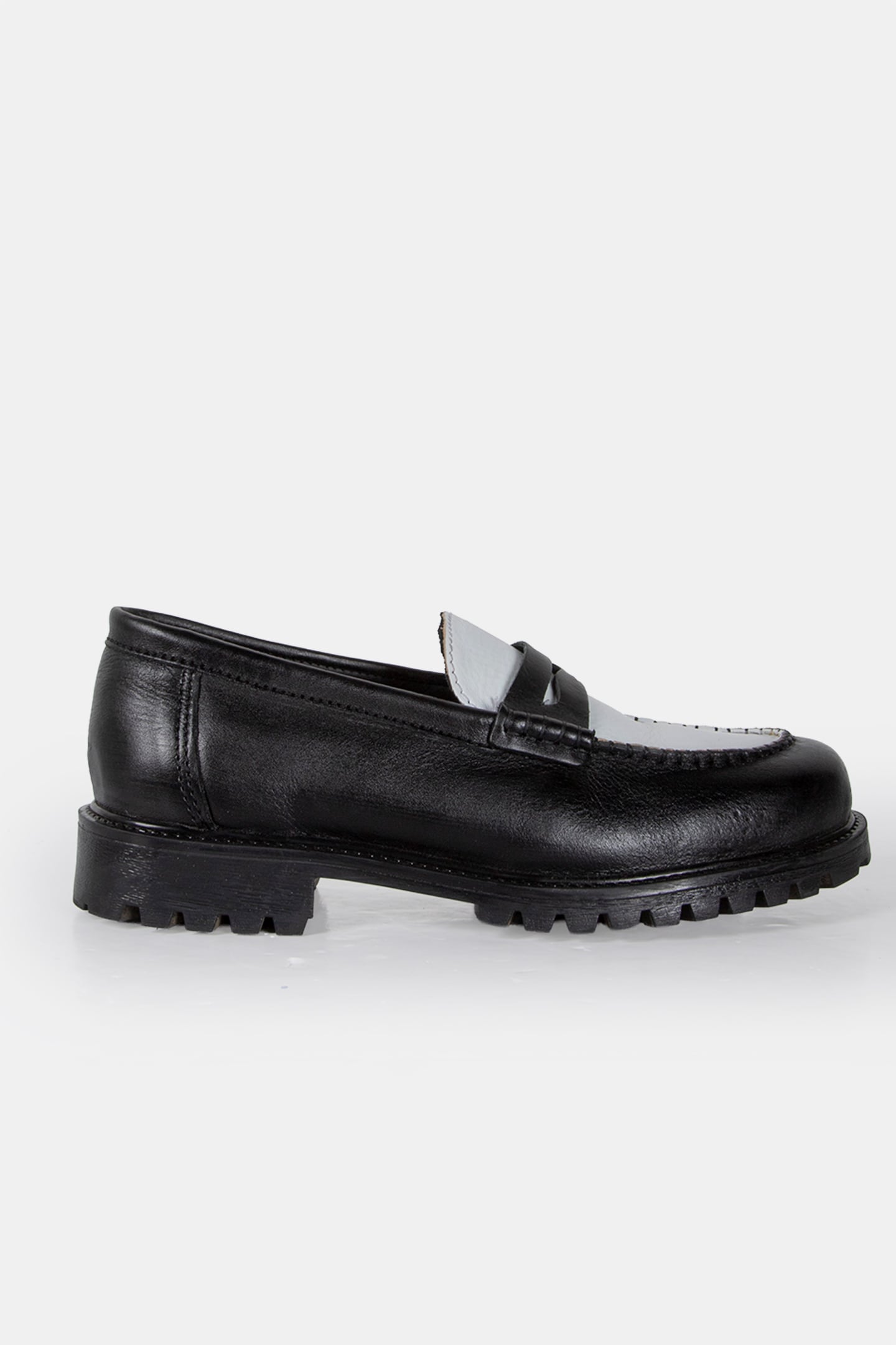 DECHASE – SANTI WHITE WAXY LOAFER 1