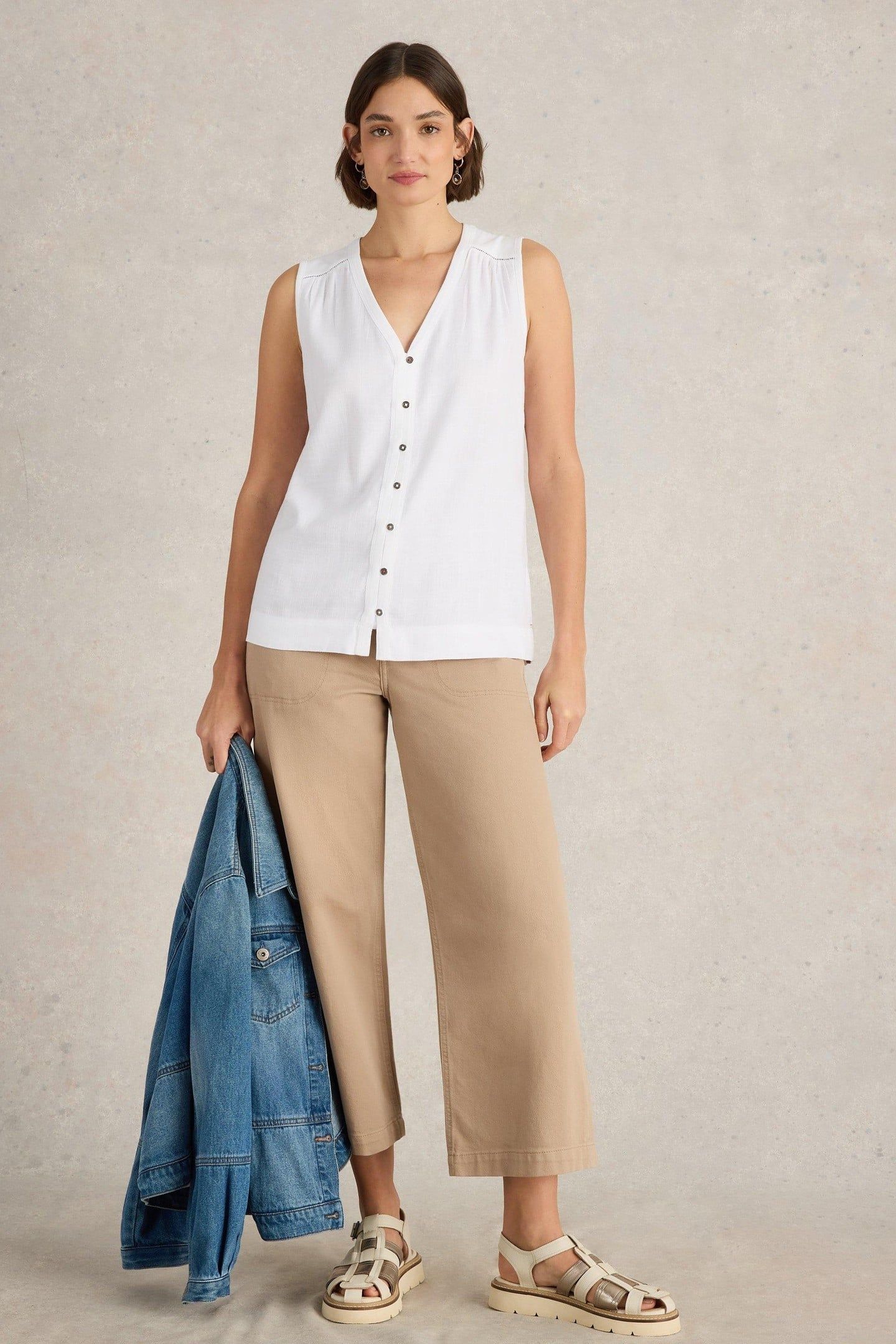 DELILAH BUTTON TOP BRILLIANT WHITE 2