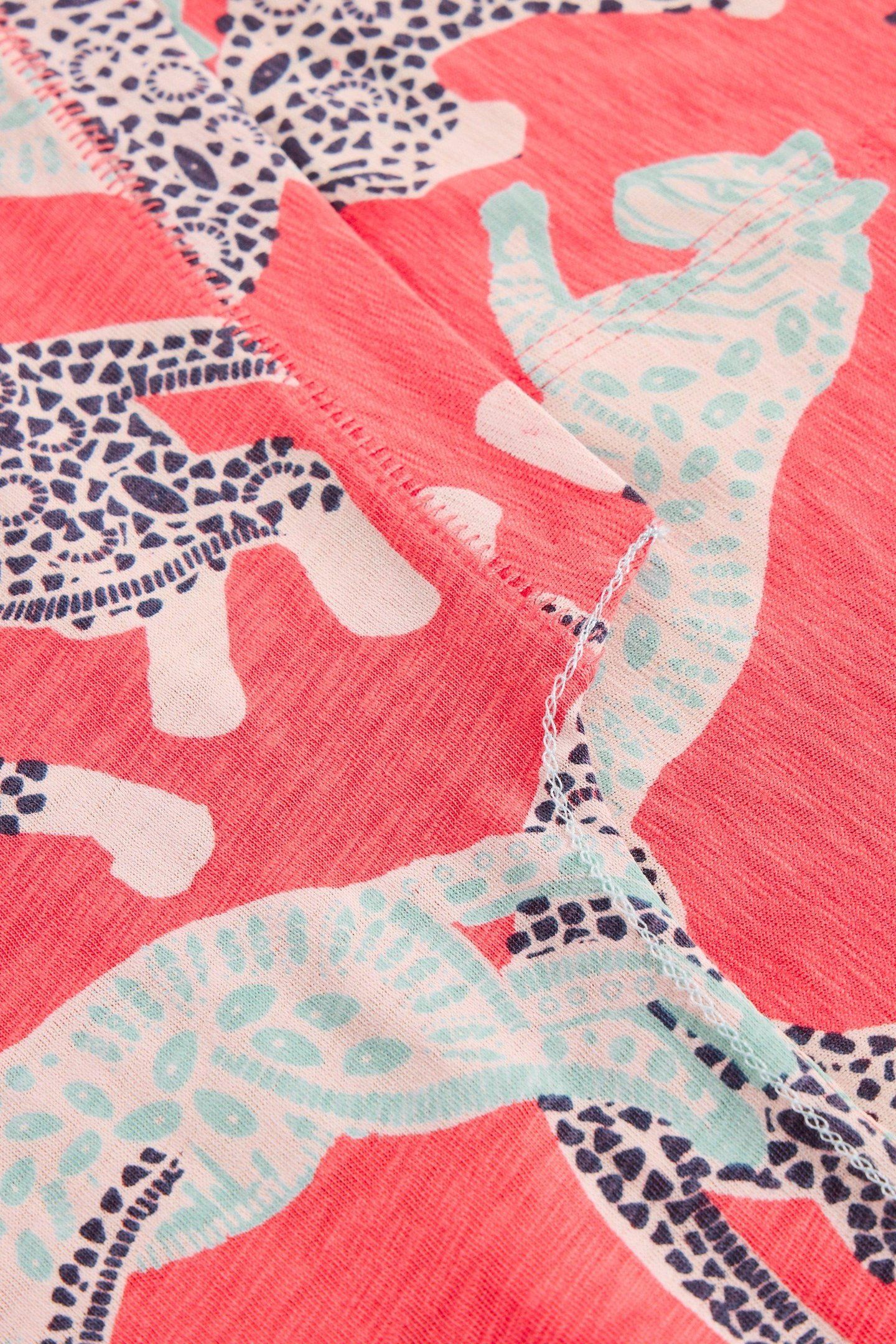 NELLY NOTCH NECK TEE CORAL PRINT 5