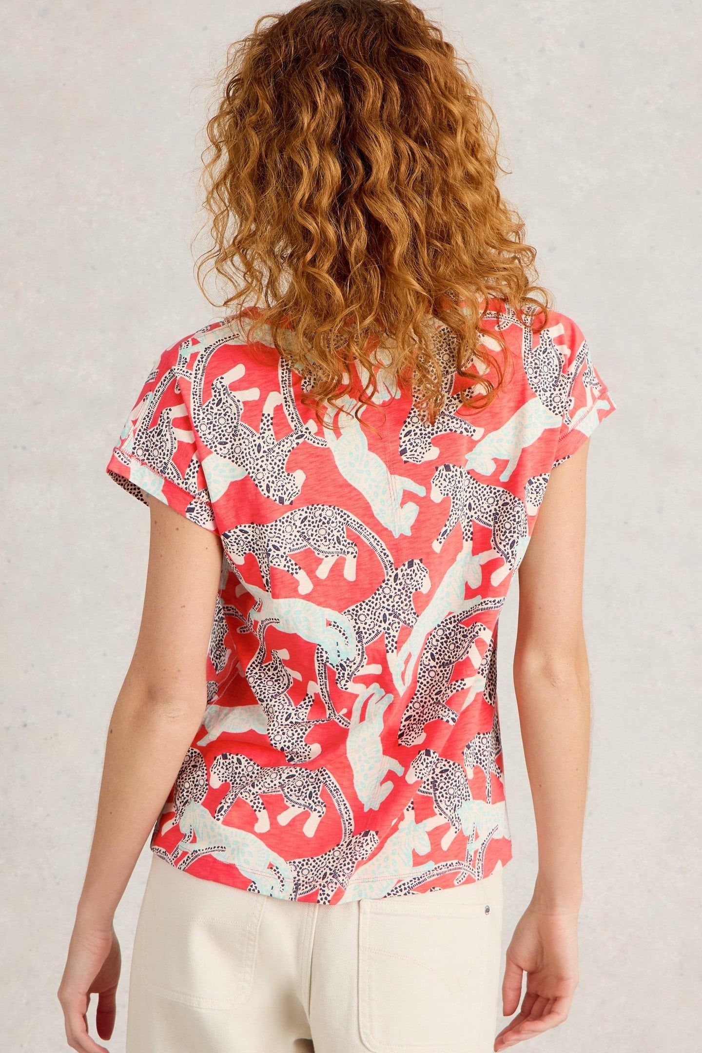 NELLY NOTCH NECK TEE CORAL PRINT 3