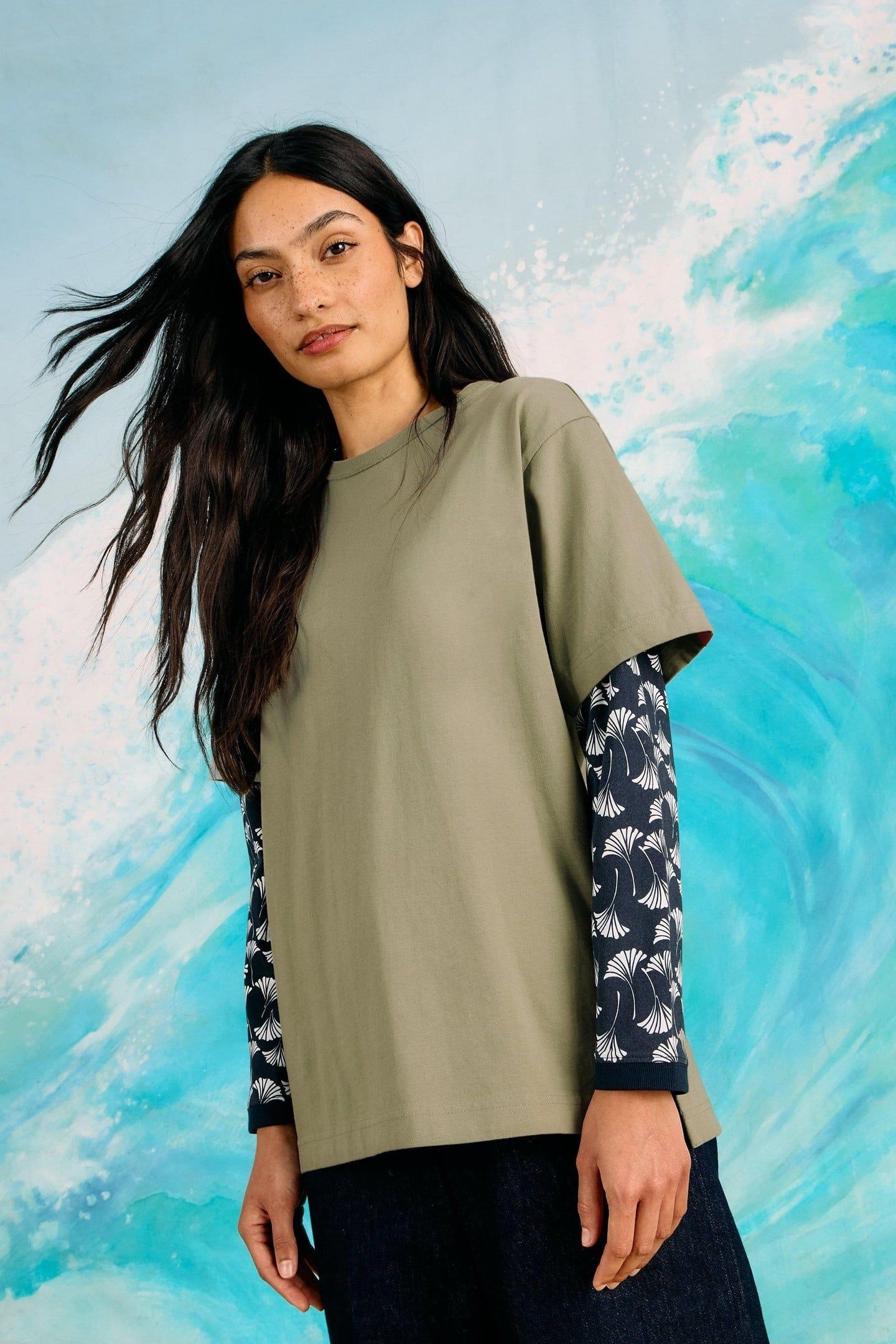 GRAPHIC TEE KHAKI GREEN 6