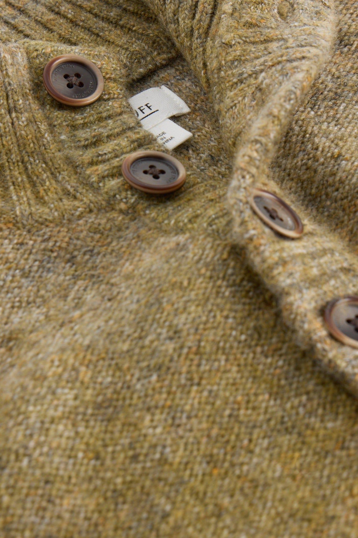 OMBRE BUTTON NECK MID GREEN 4