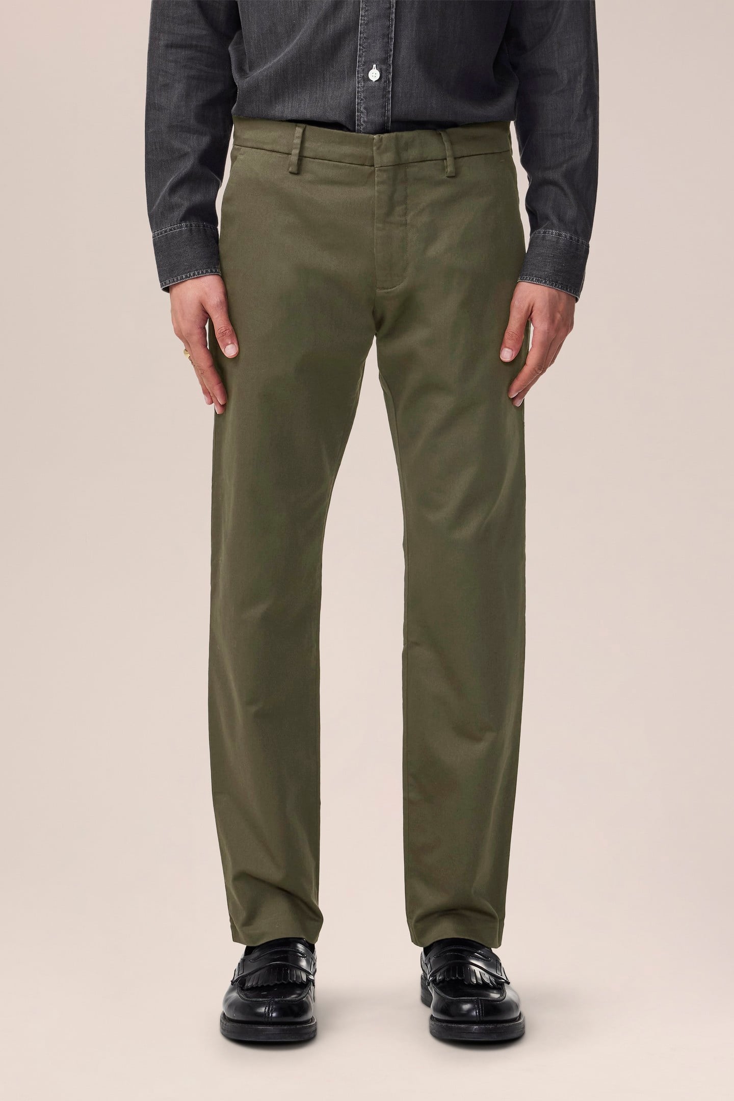 THEO TROUSERS CAPERS 1
