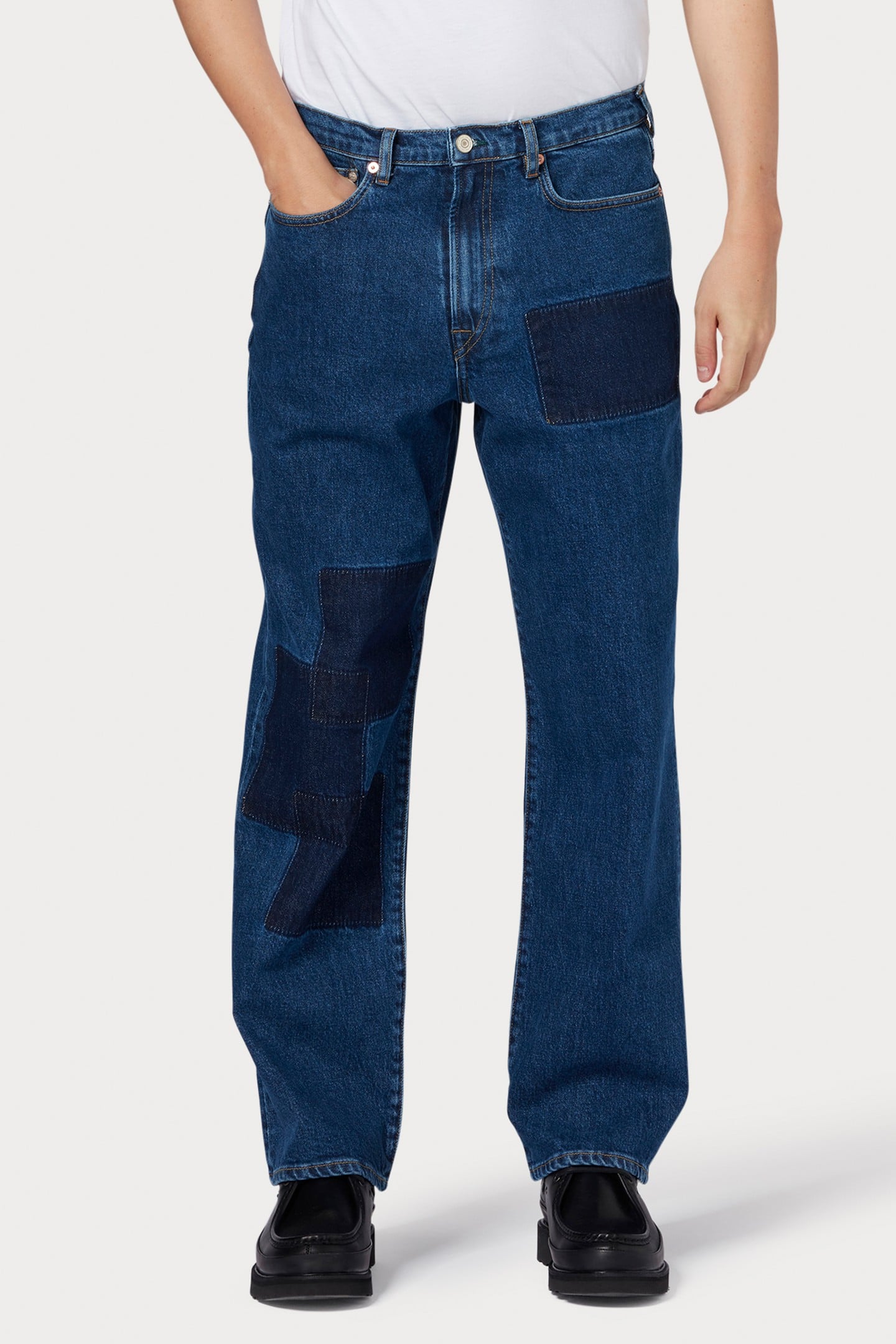 MENS RELAXED FIT JEAN MEDIUM BASE 1