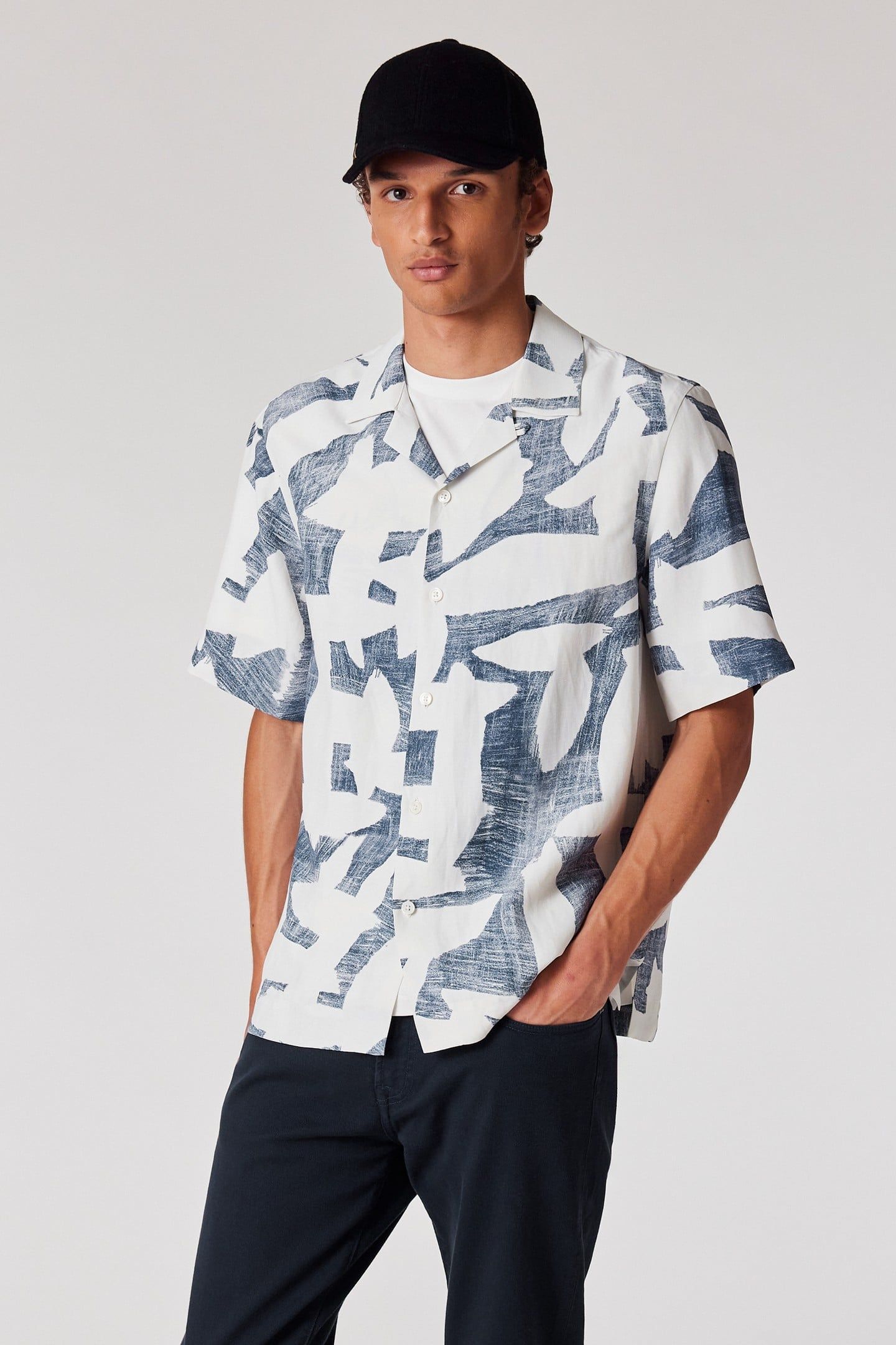 MENS S/S REGULAR FIT SHIRT LIGHT BLUE 1