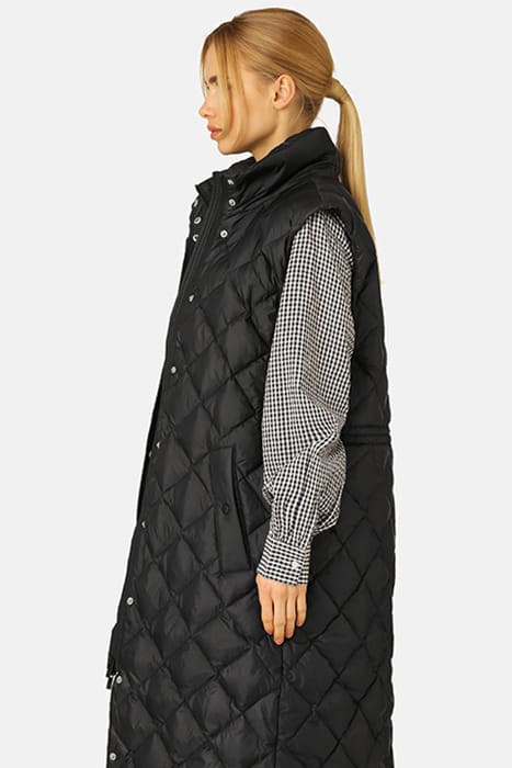 10 WALK03 LONG DOWN VEST BLACK 4