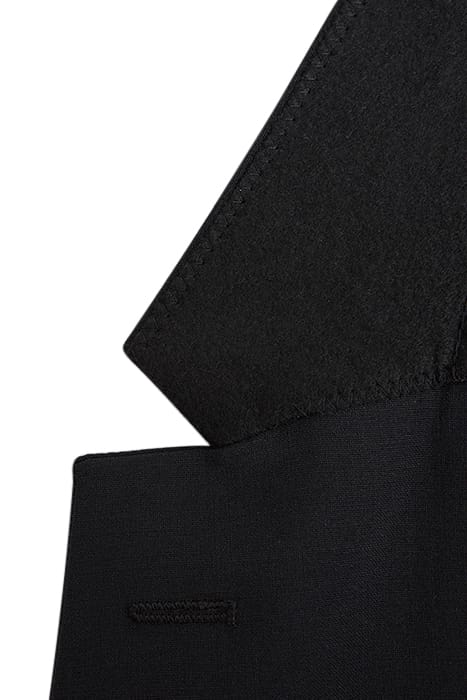 PRAY BLAZER BLACK BLAZER — MEASUREMENTS OF MODEL: 6FT 2" 5