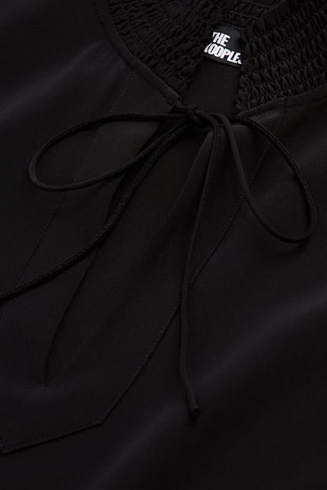 LONG-SLEEVED TOP WITH SMOCKED COLLAR BLACK 2