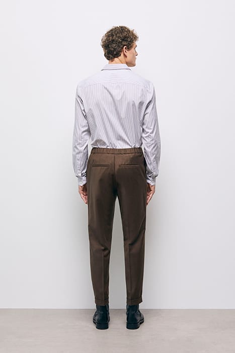 SUIT TROUSERS WITH ELASTIC BELT BROWN 2